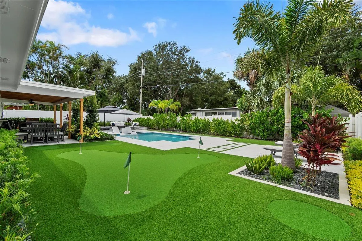 1518 Lance Road