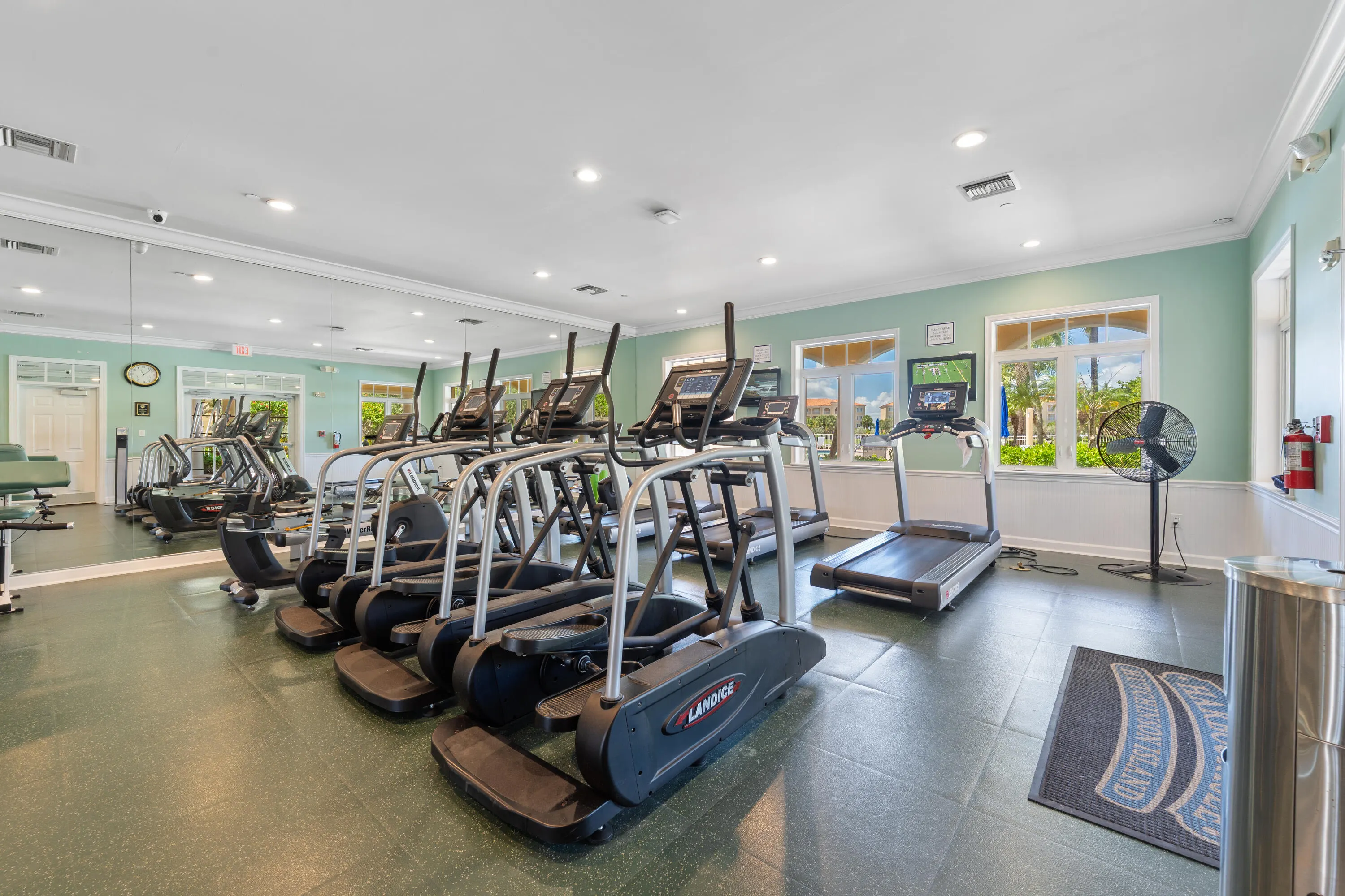 14 W Harbour Isle Drive, #3
