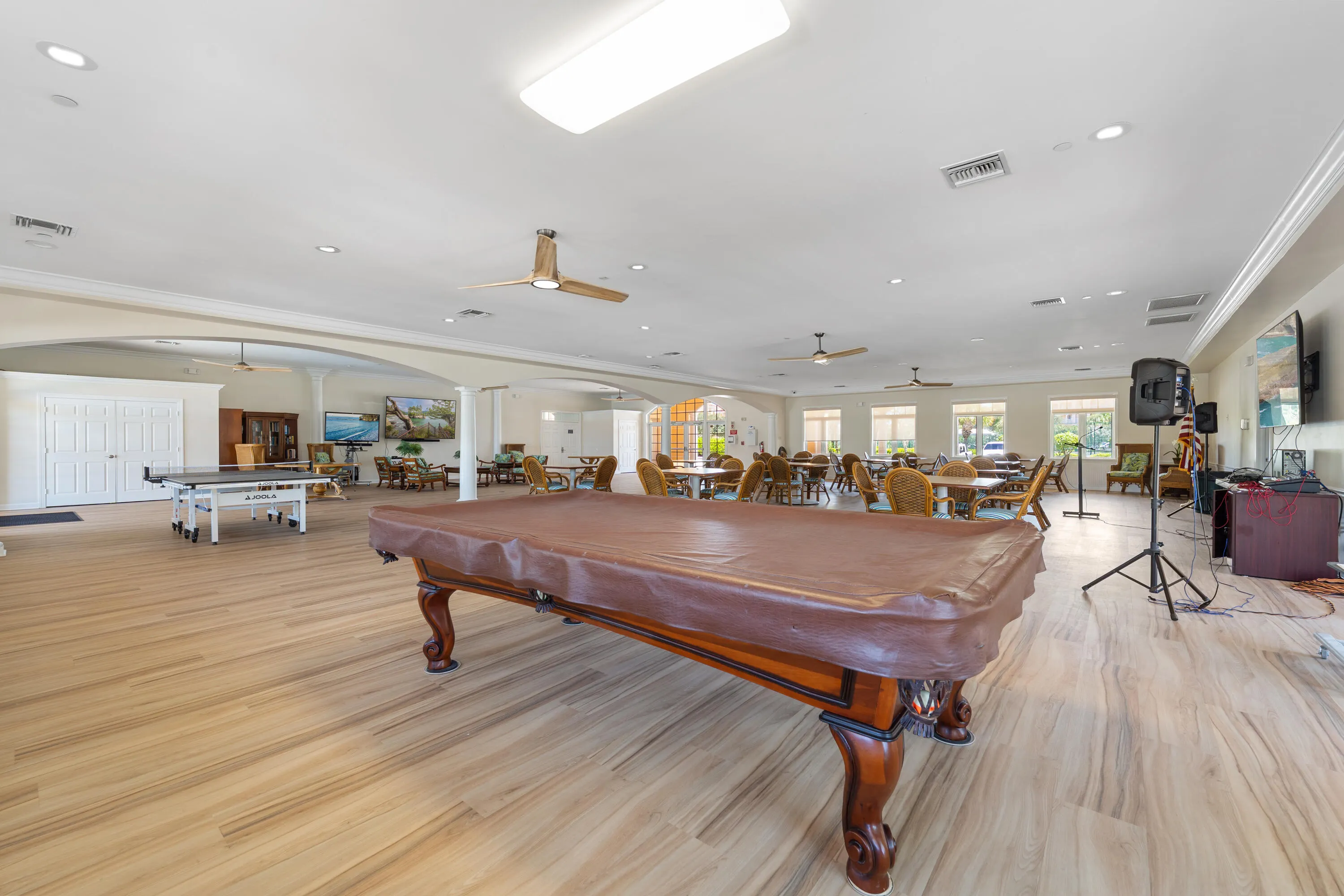 14 W Harbour Isle Drive, #3