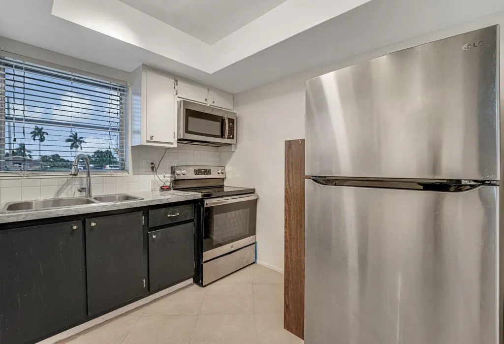 2775 Dudley Drive W, #D