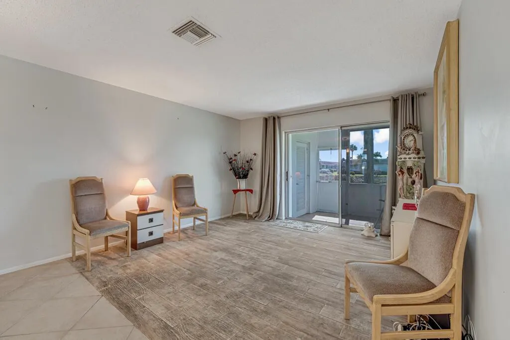 2775 Dudley Drive W, #D