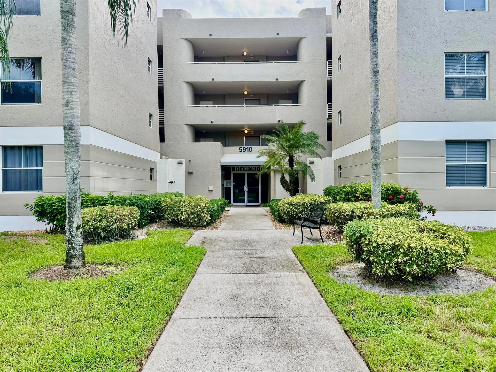 5910 Morningstar Circle, #306