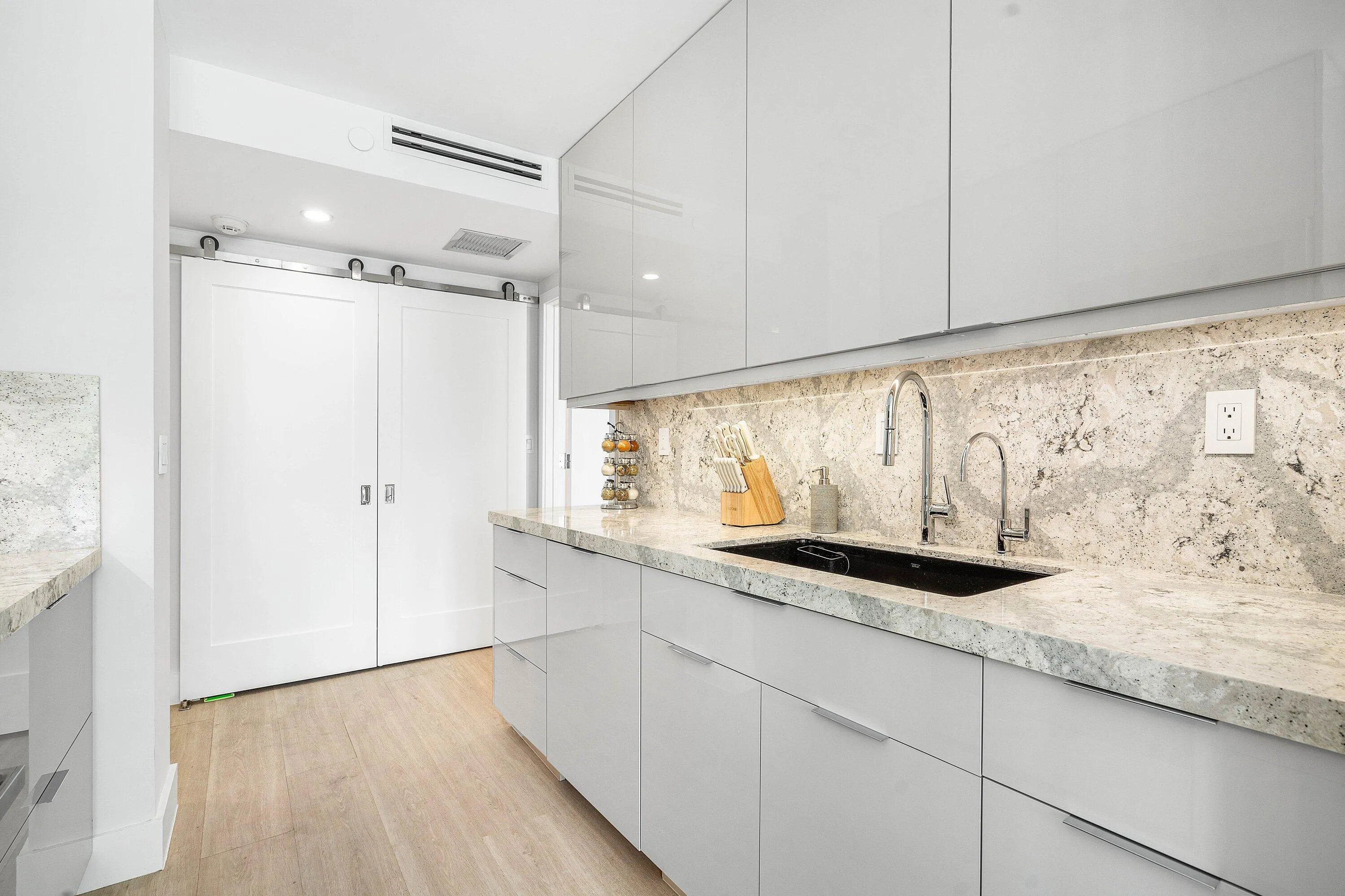 120 SE 5th Avenue, #319