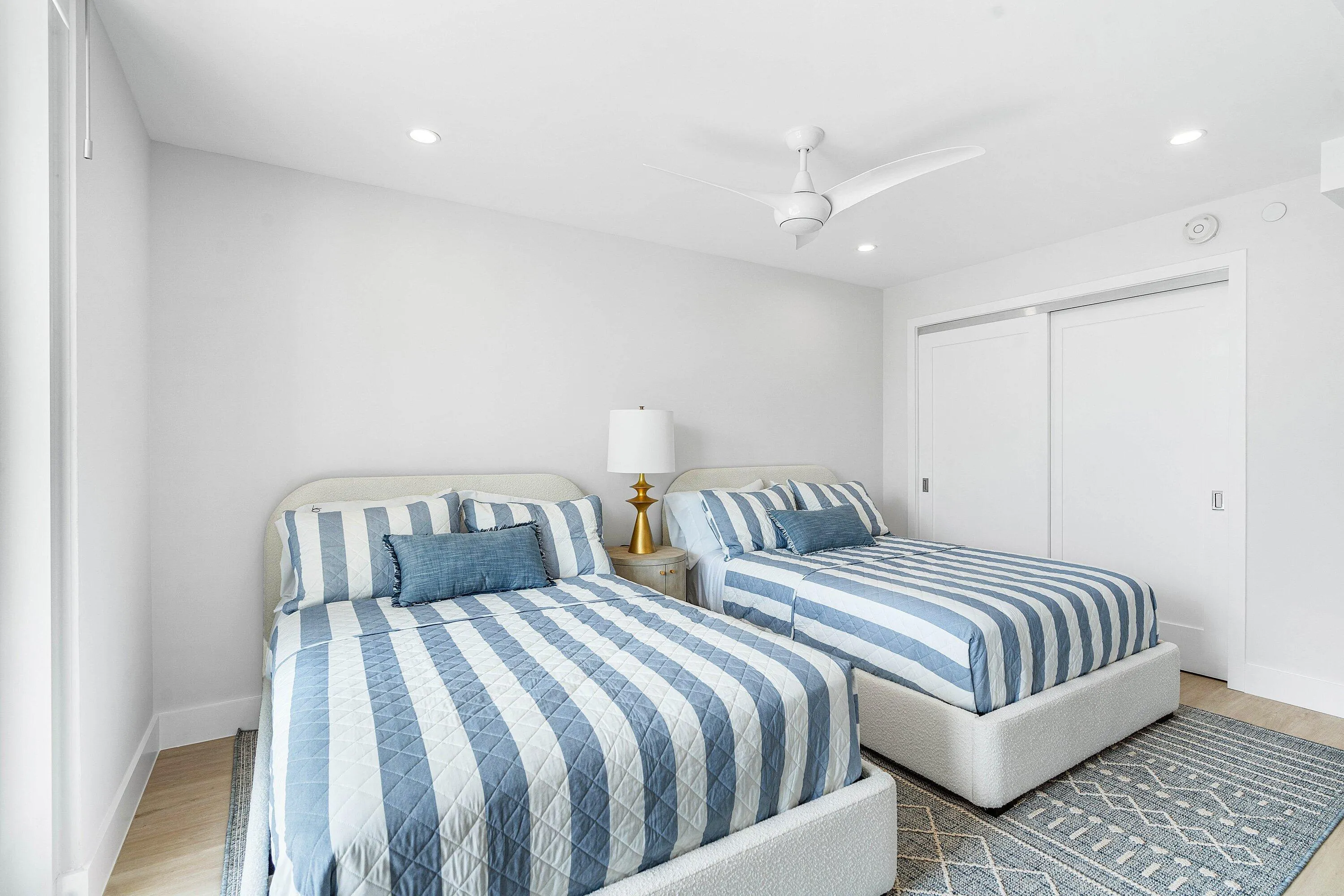 120 SE 5th Avenue, #319
