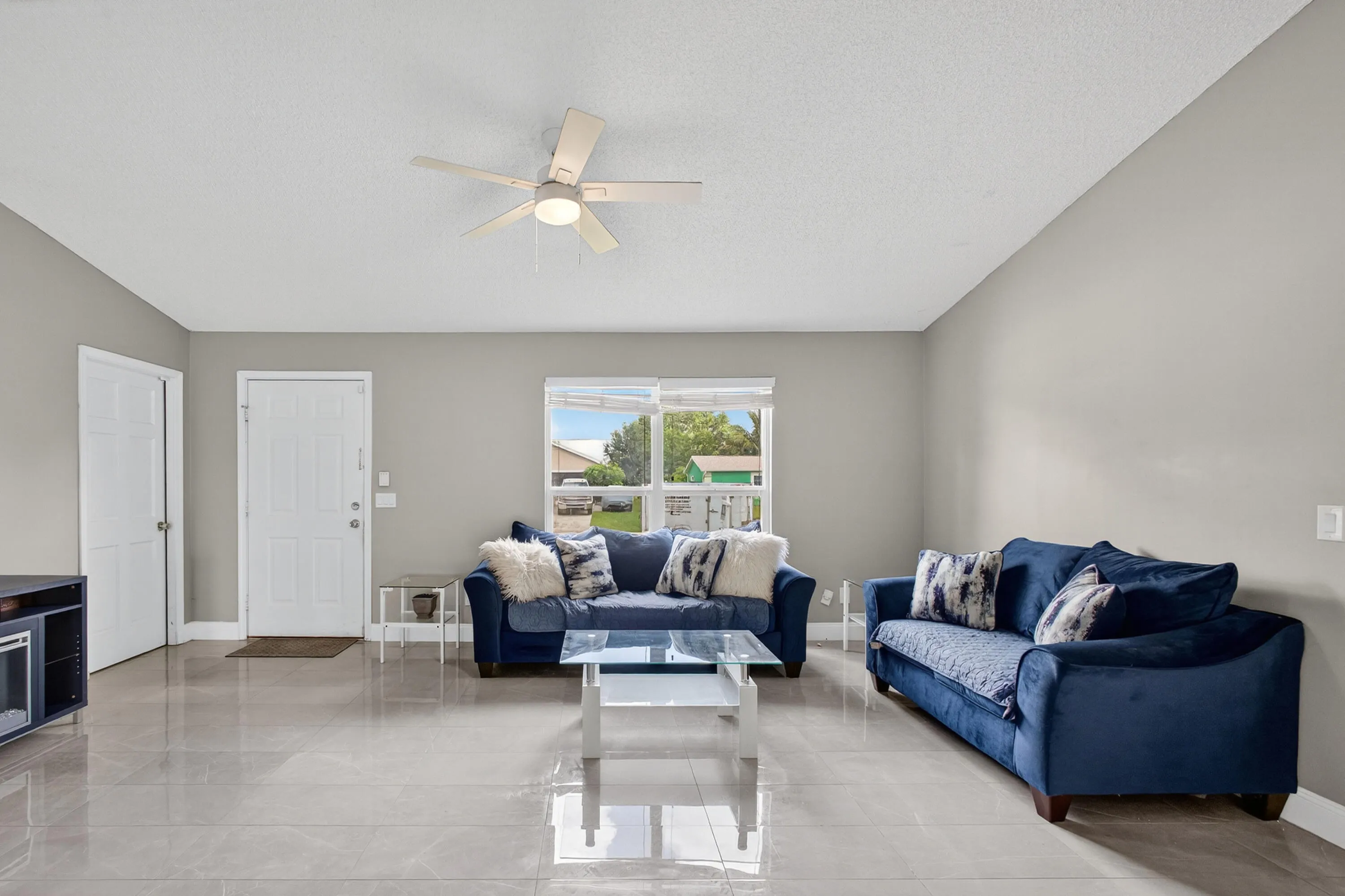 626 SW Lucero Drive