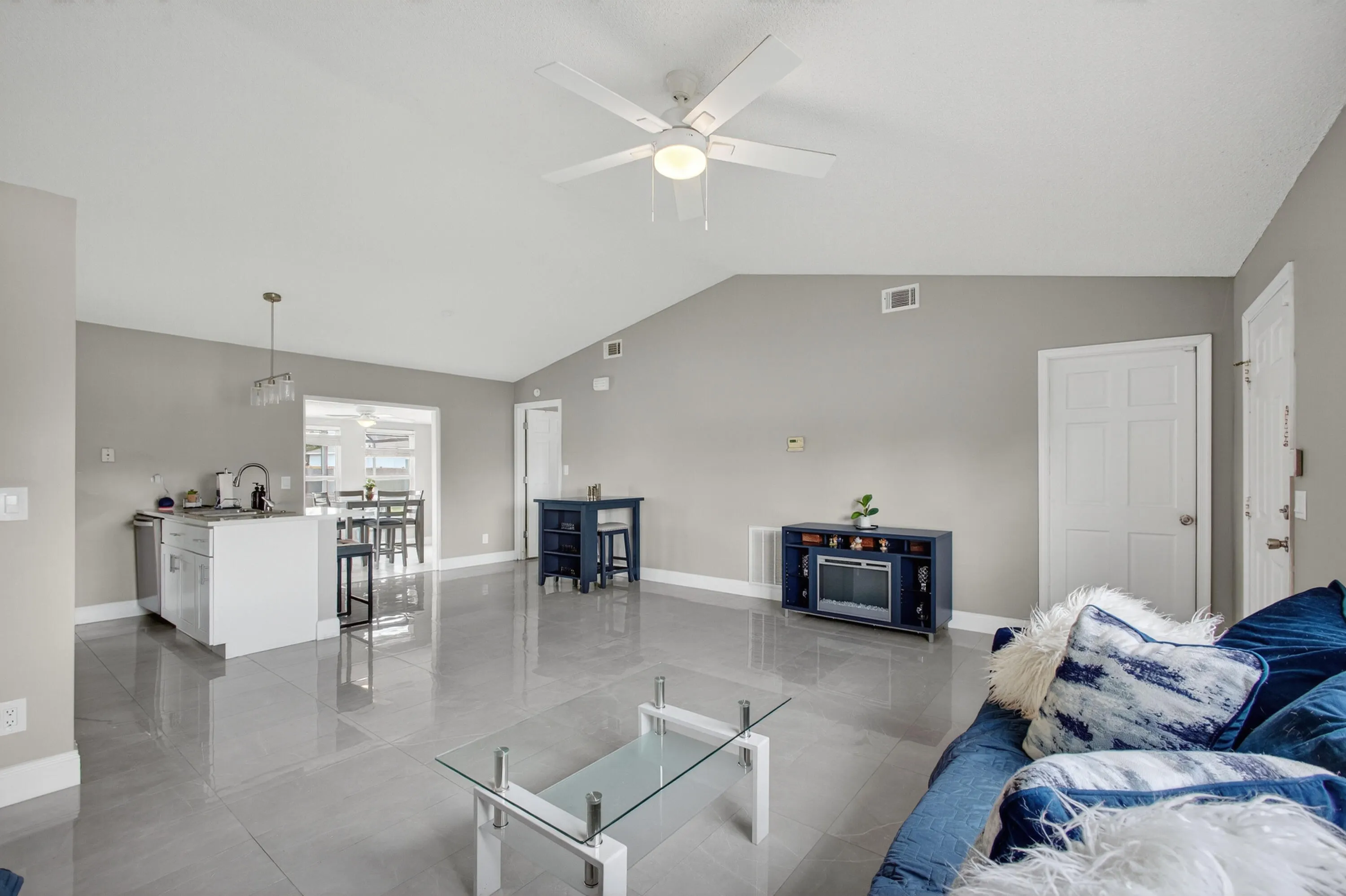626 SW Lucero Drive