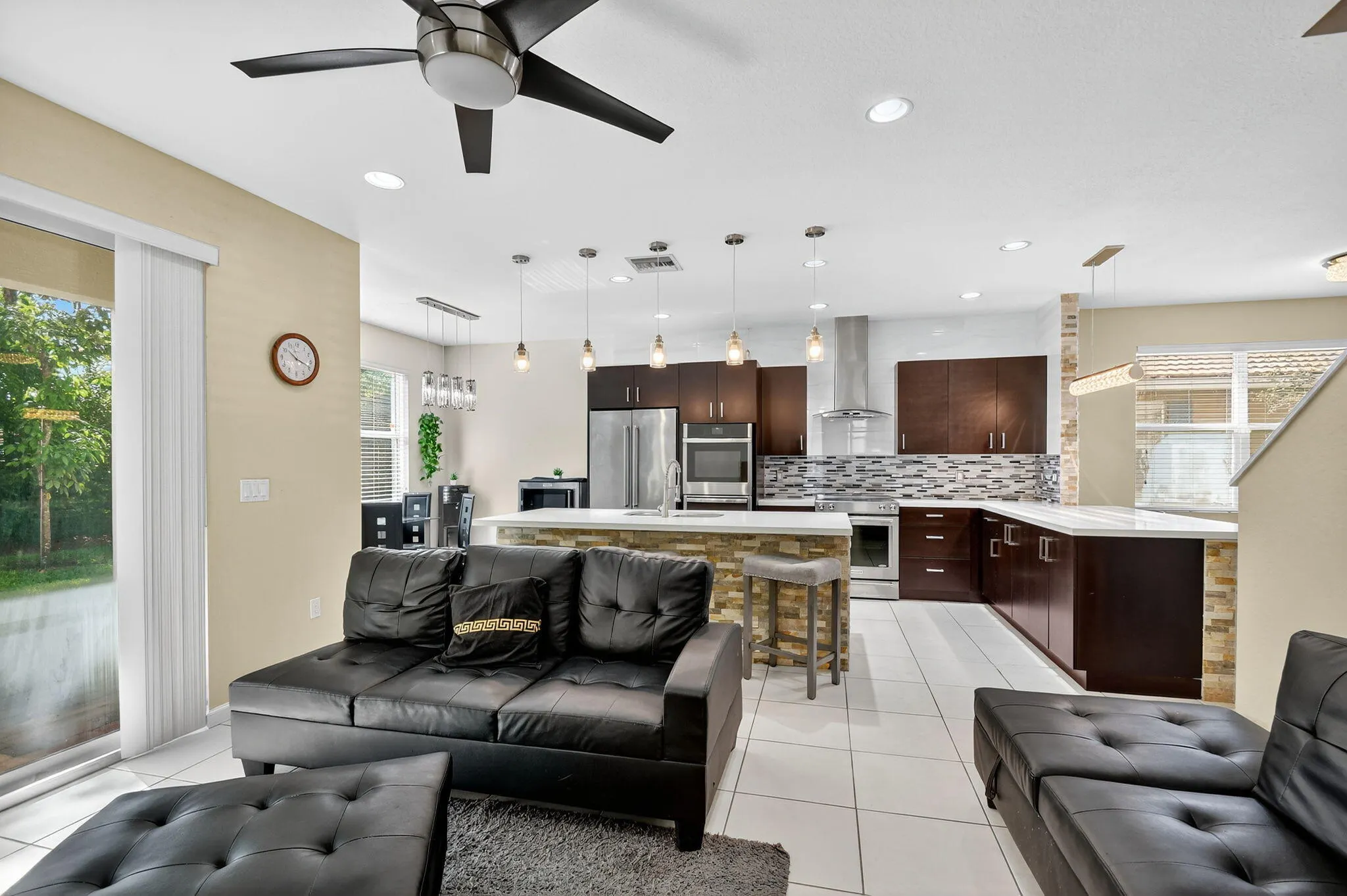 5625 Caranday Palm Drive