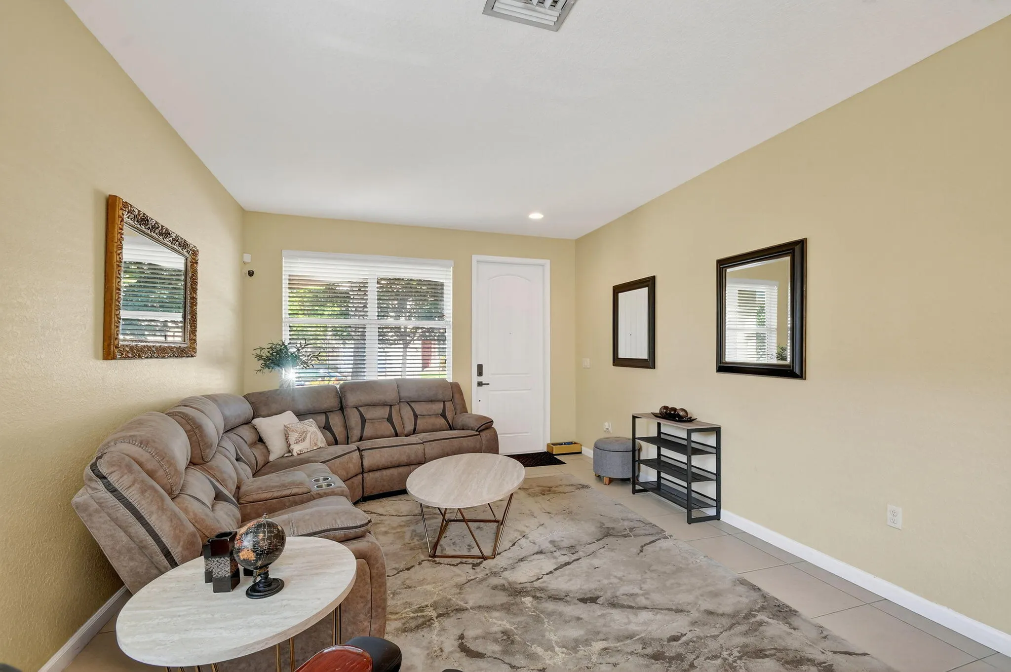 5625 Caranday Palm Drive