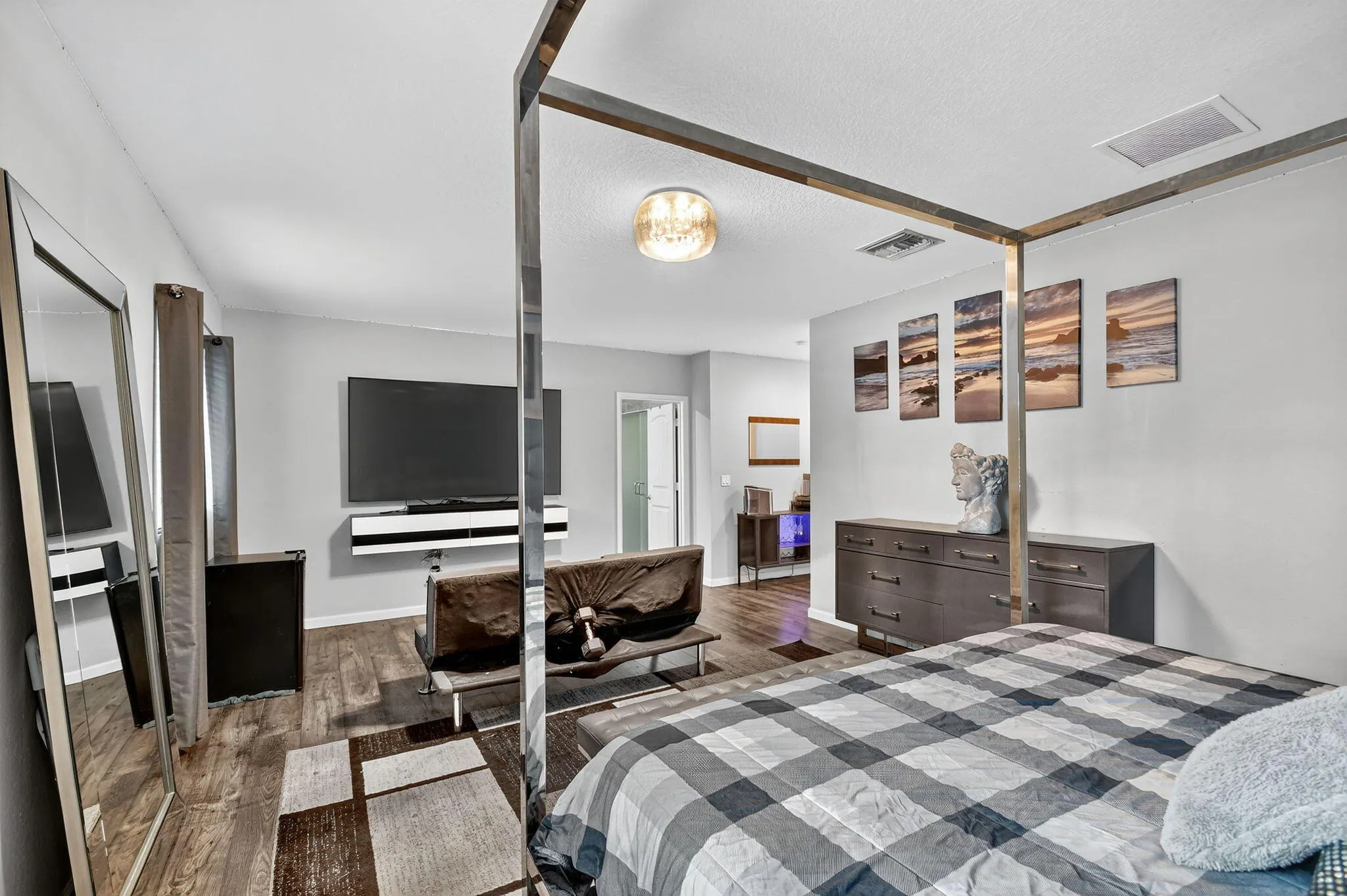 5625 Caranday Palm Drive