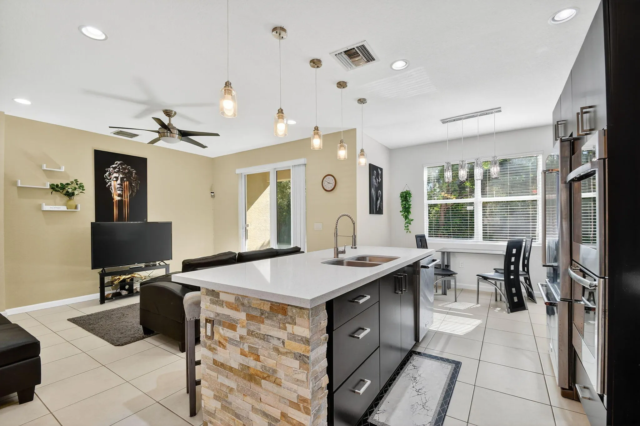 5625 Caranday Palm Drive