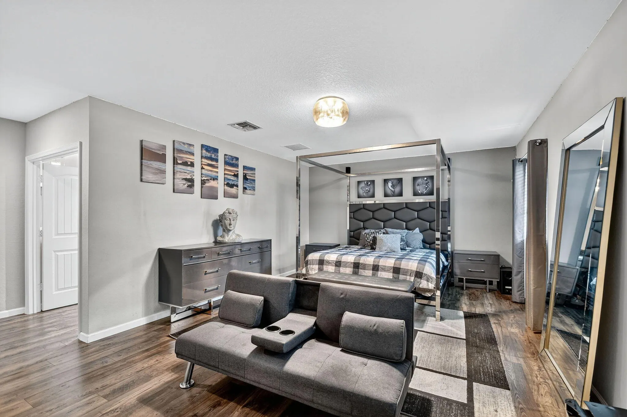 5625 Caranday Palm Drive