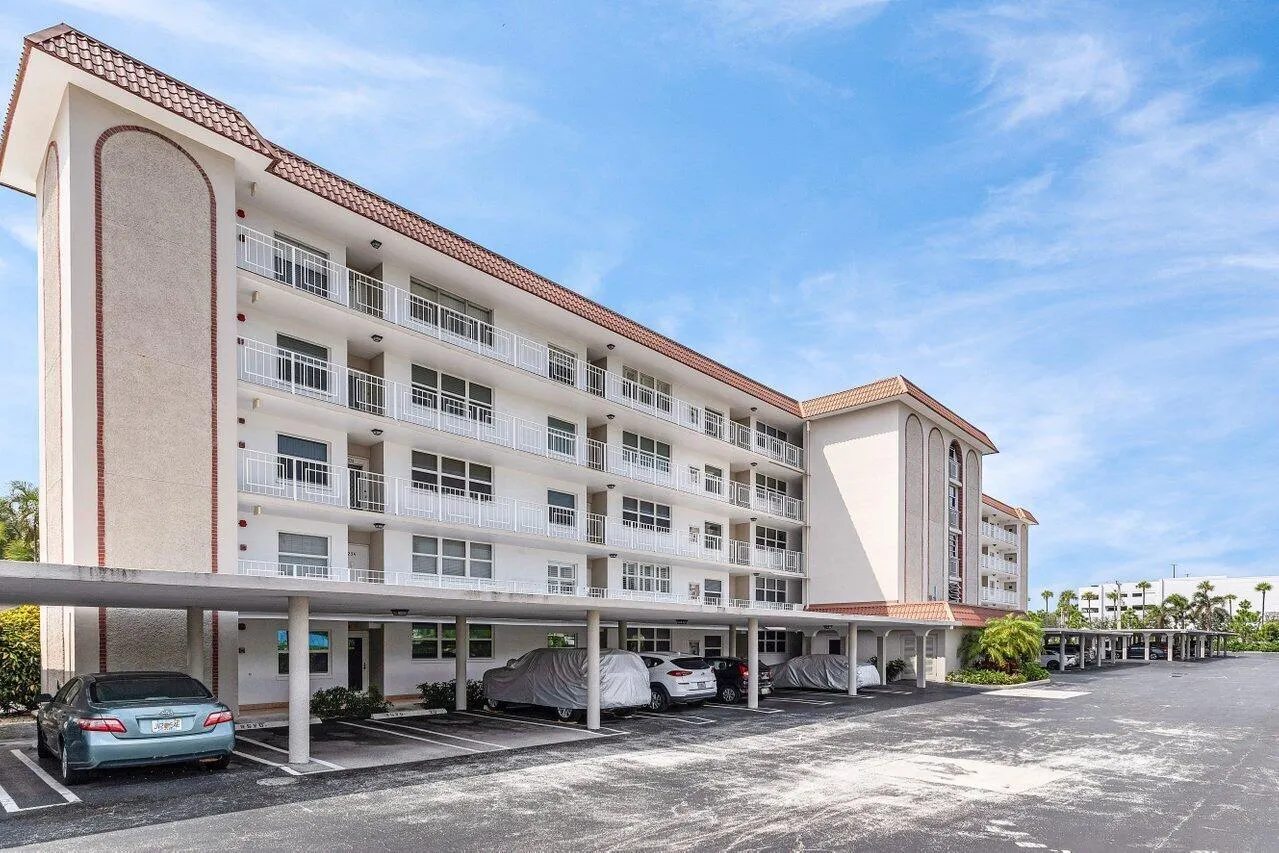 900 Dogwood Drive, #235