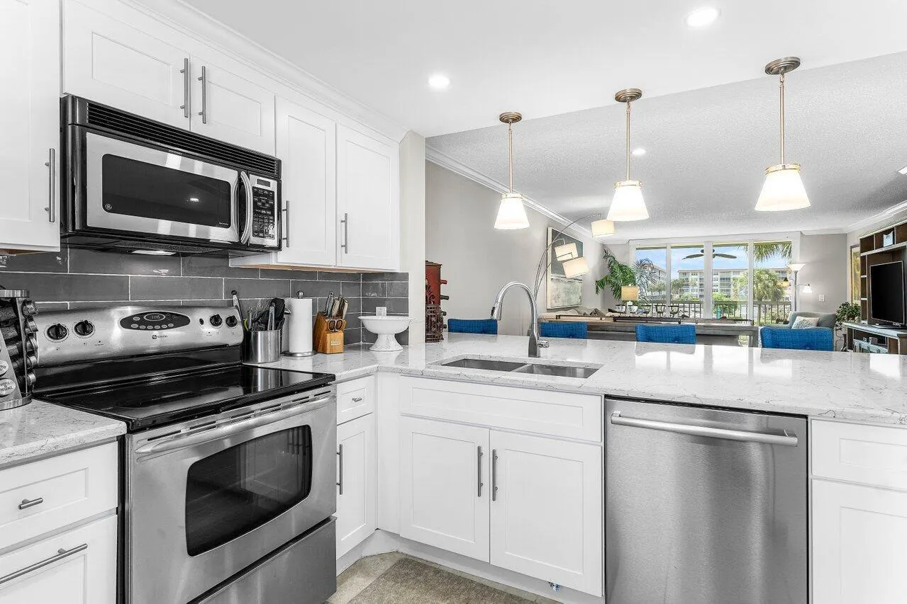 900 Dogwood Drive, #235