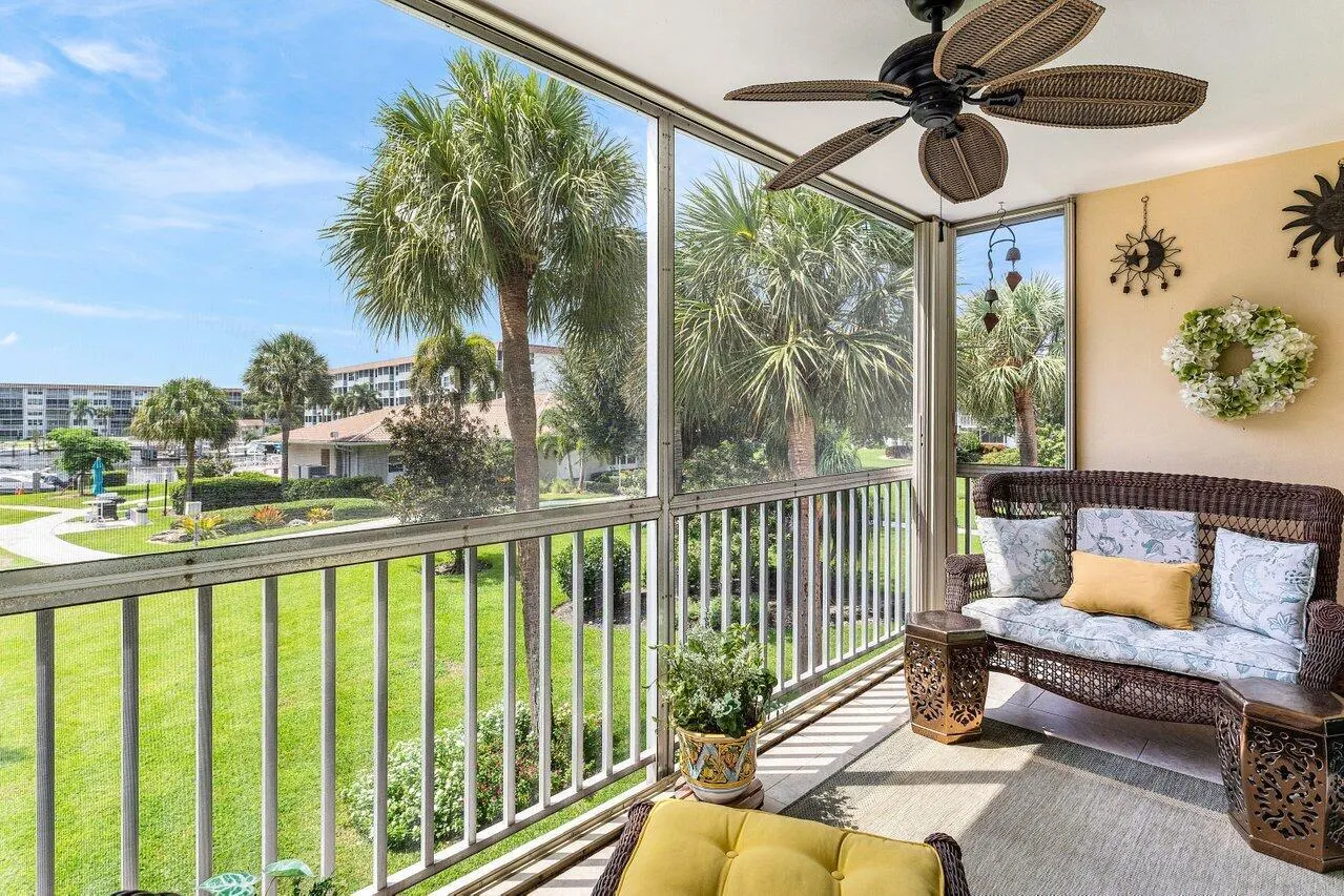 900 Dogwood Drive, #235