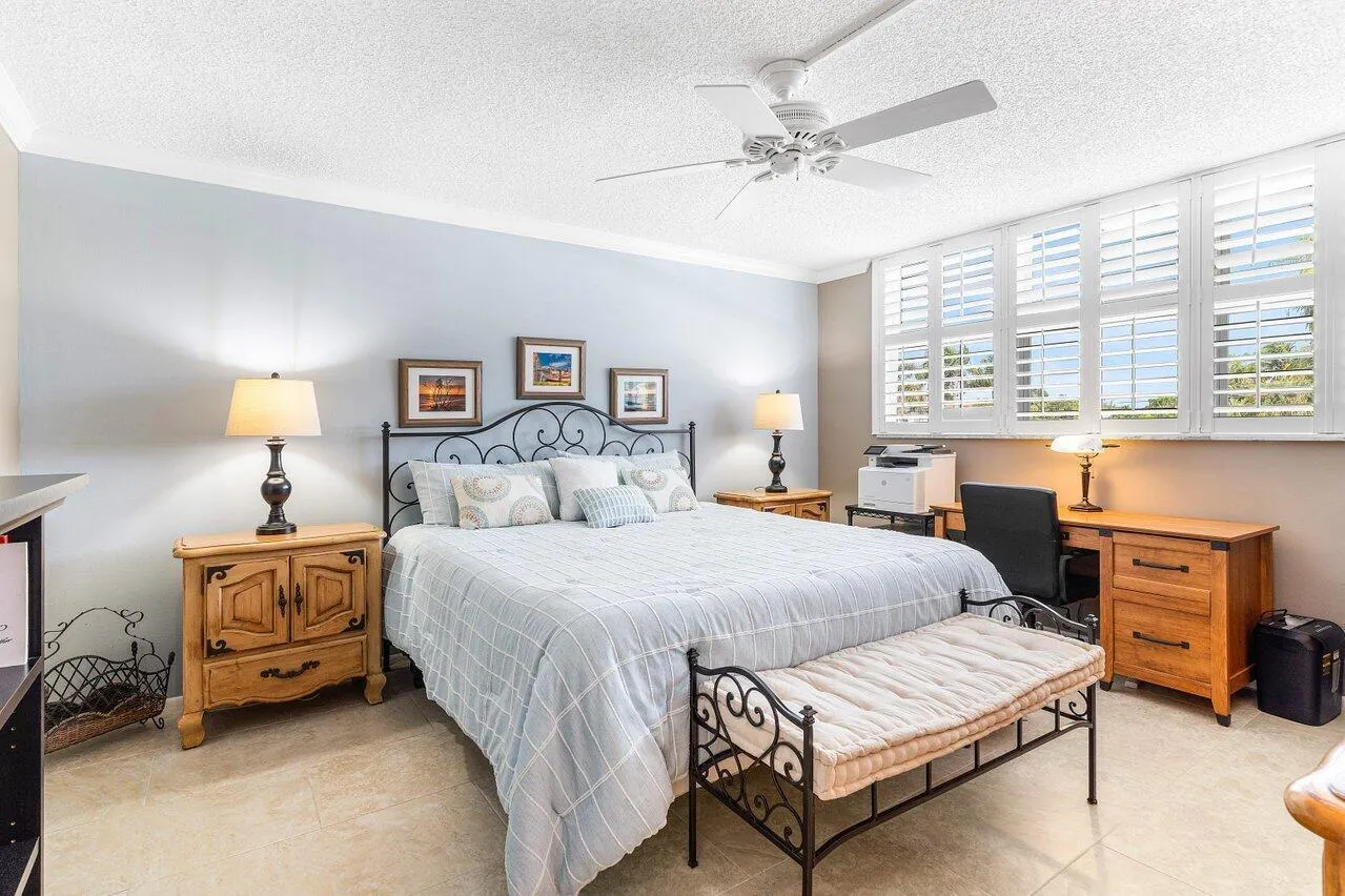 900 Dogwood Drive, #235