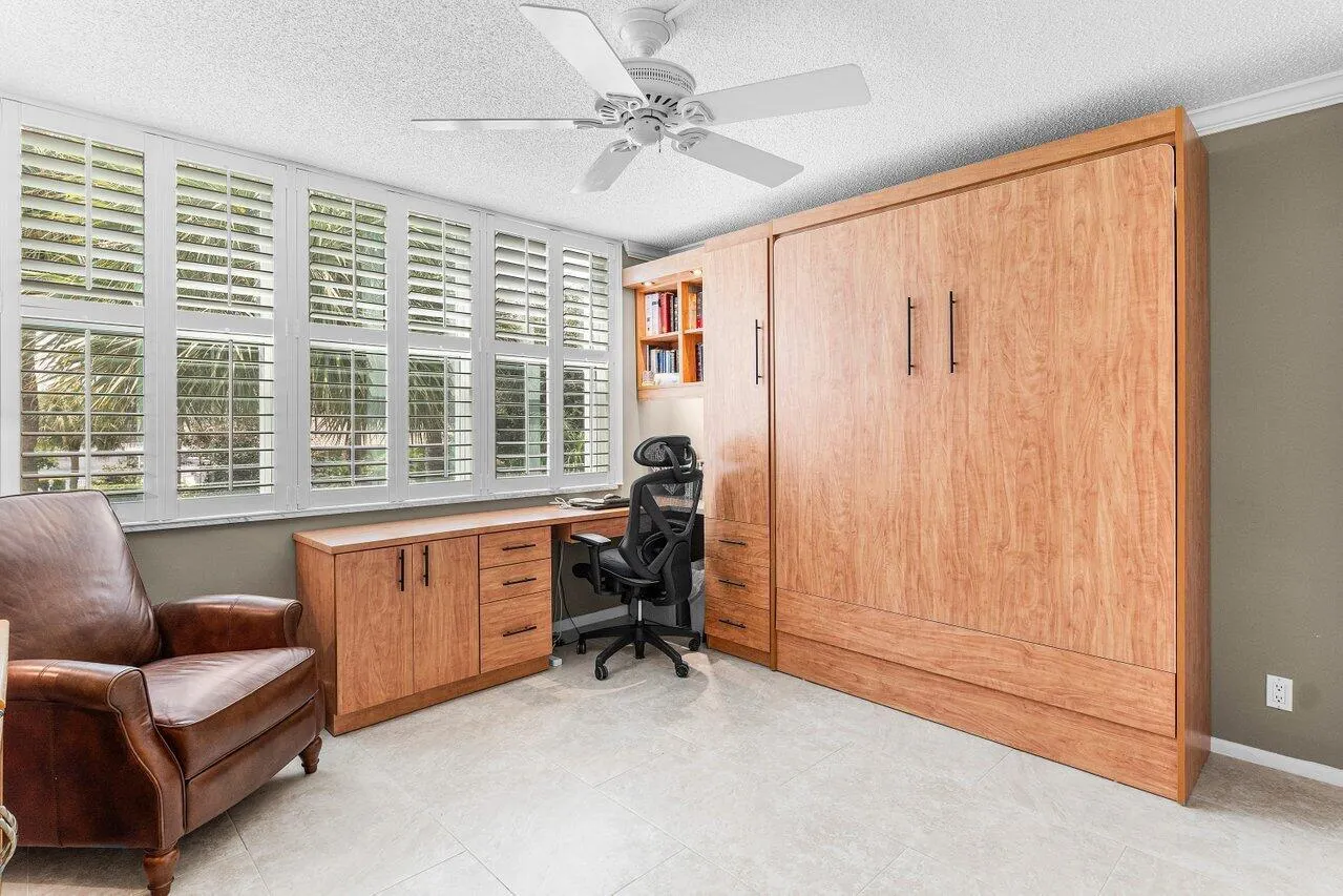 900 Dogwood Drive, #235