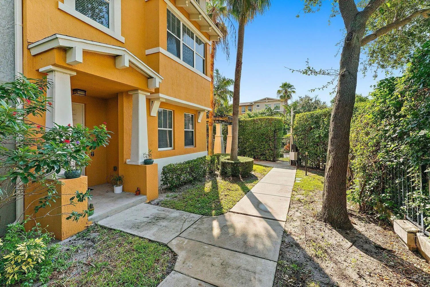 500 Pacific Grove Drive, #8