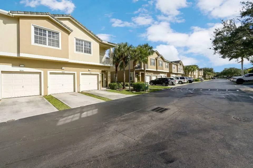 3037 Grandiflora Drive, #3203