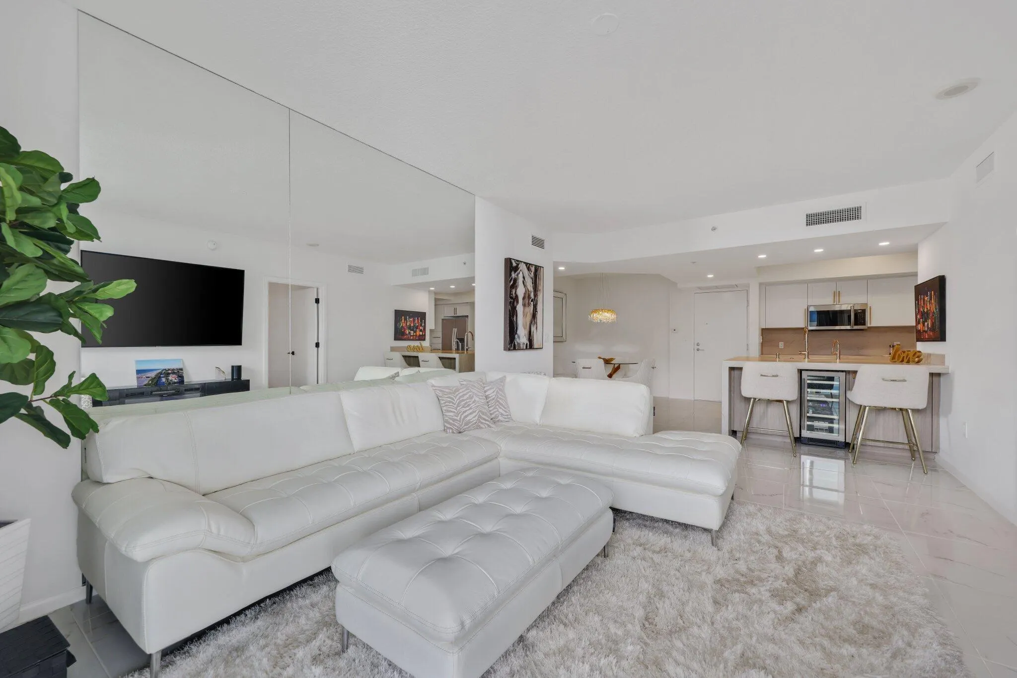 1551 N Flagler Drive, #1216