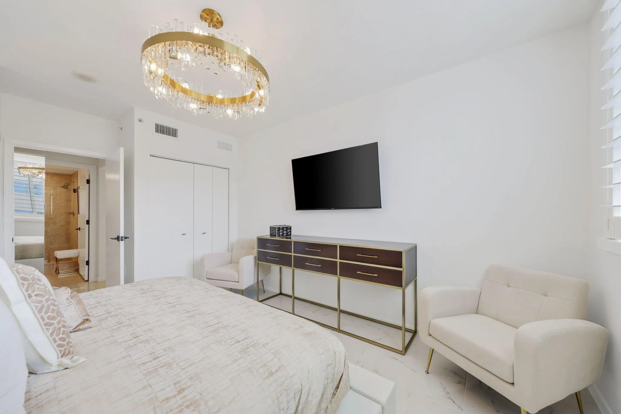 1551 N Flagler Drive, #1216