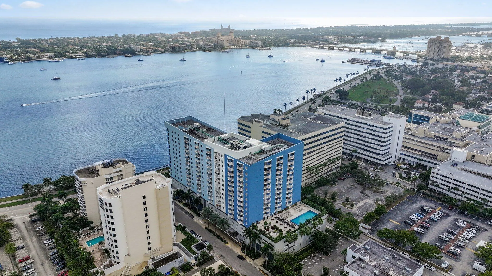 1551 N Flagler Drive, #1216