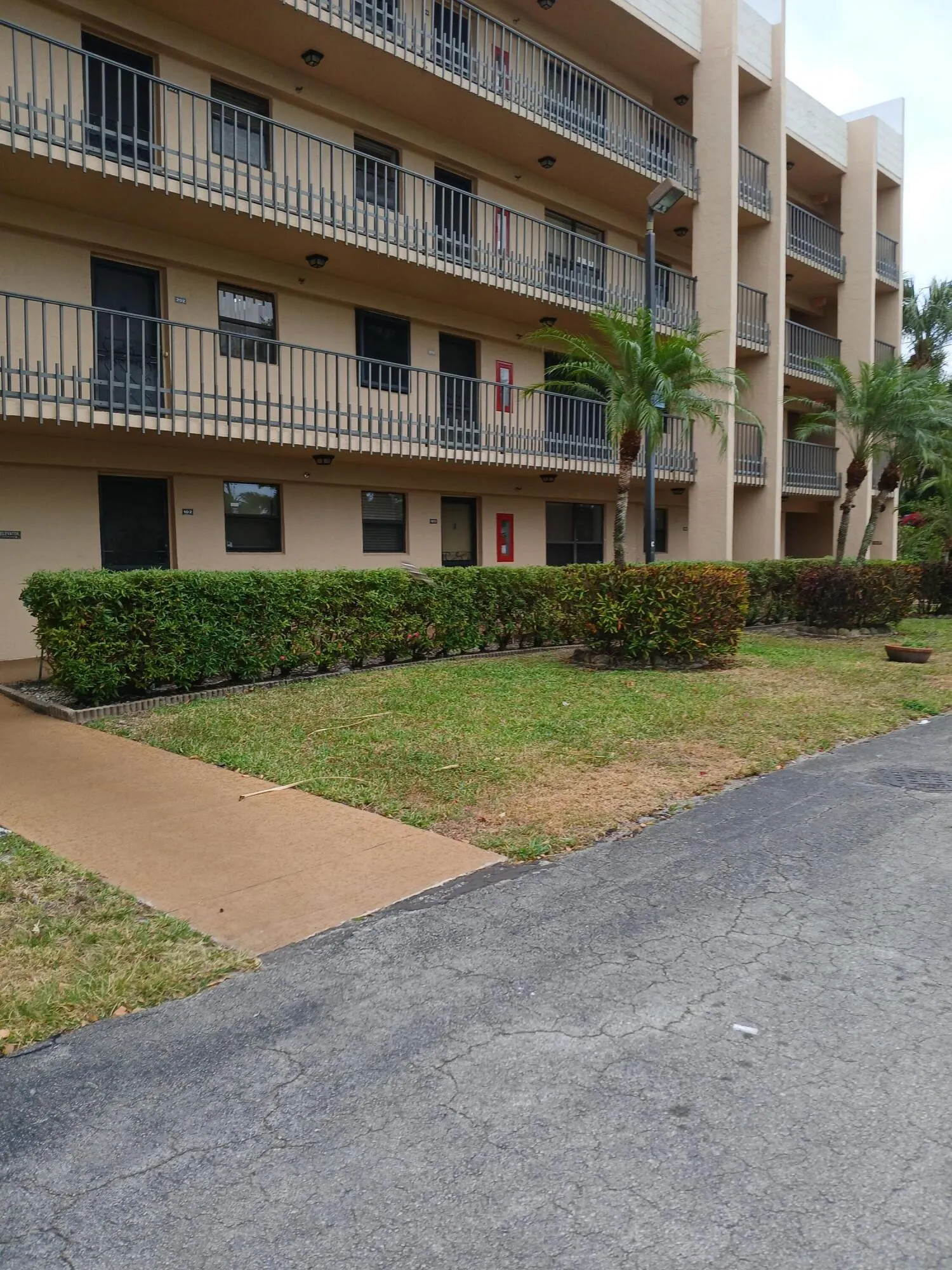 4760 Lucerne Lakes-F & S Boulevard W, #405