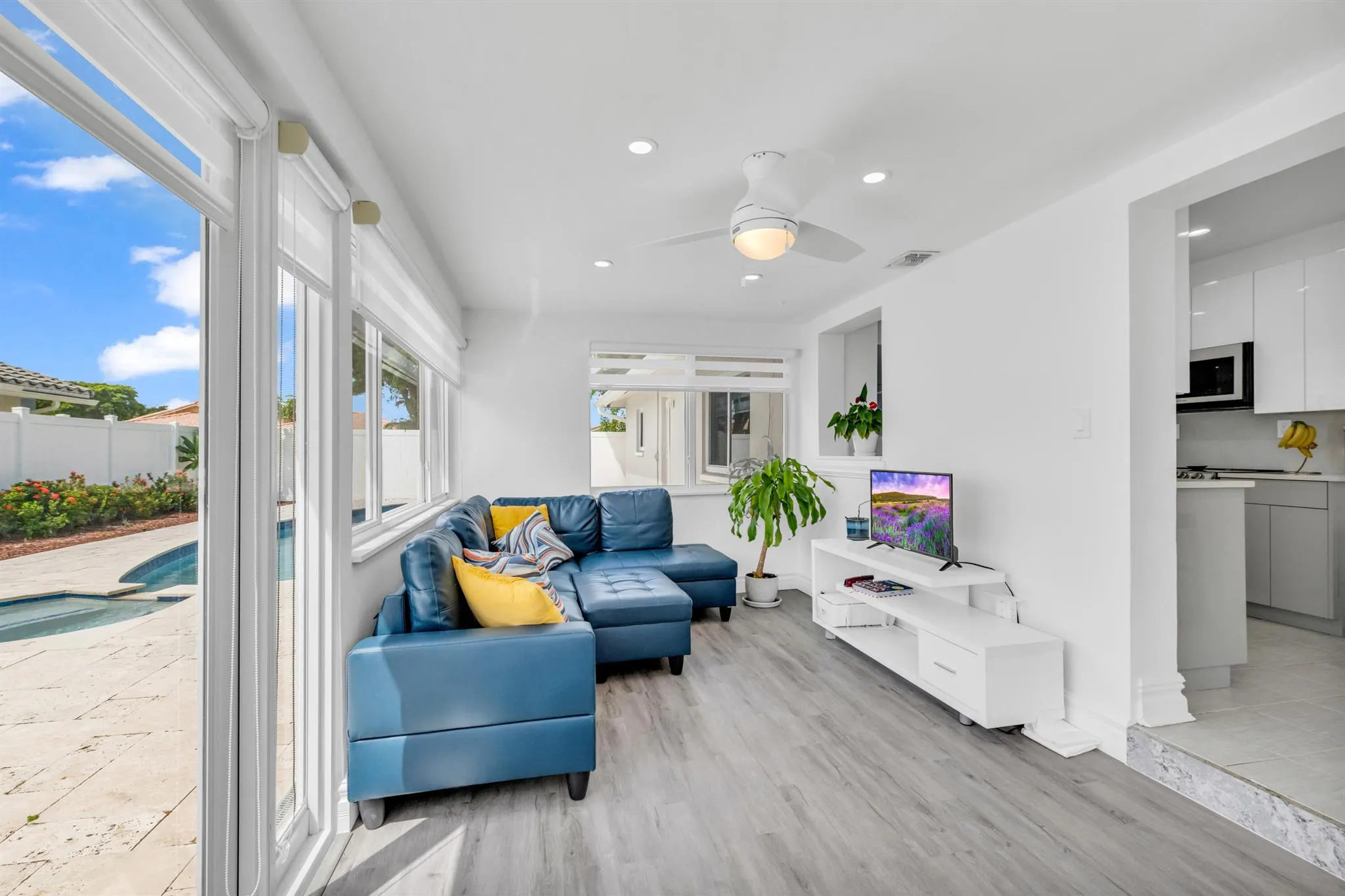 2598 NW 36th Street