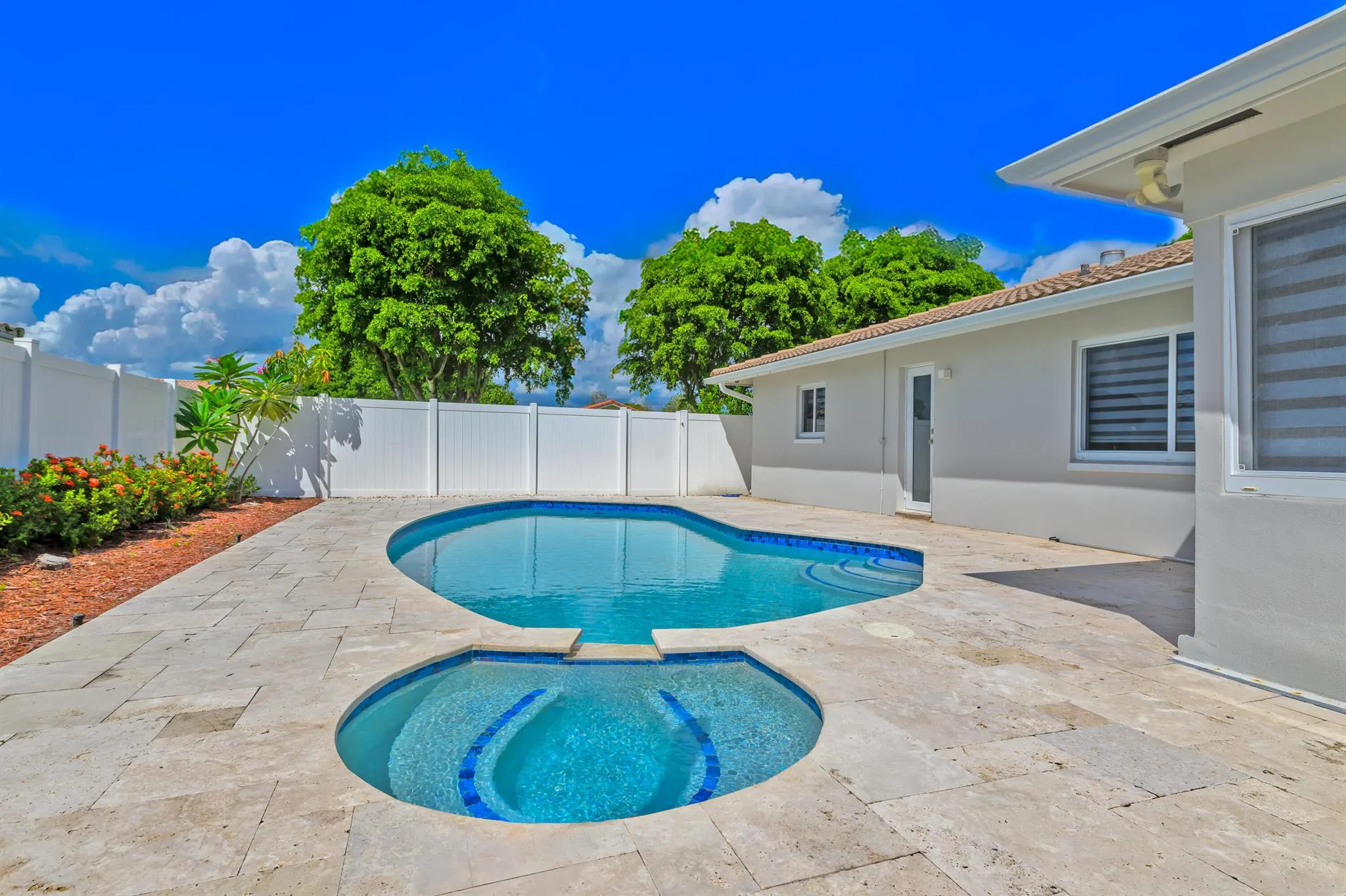 2598 NW 36th Street