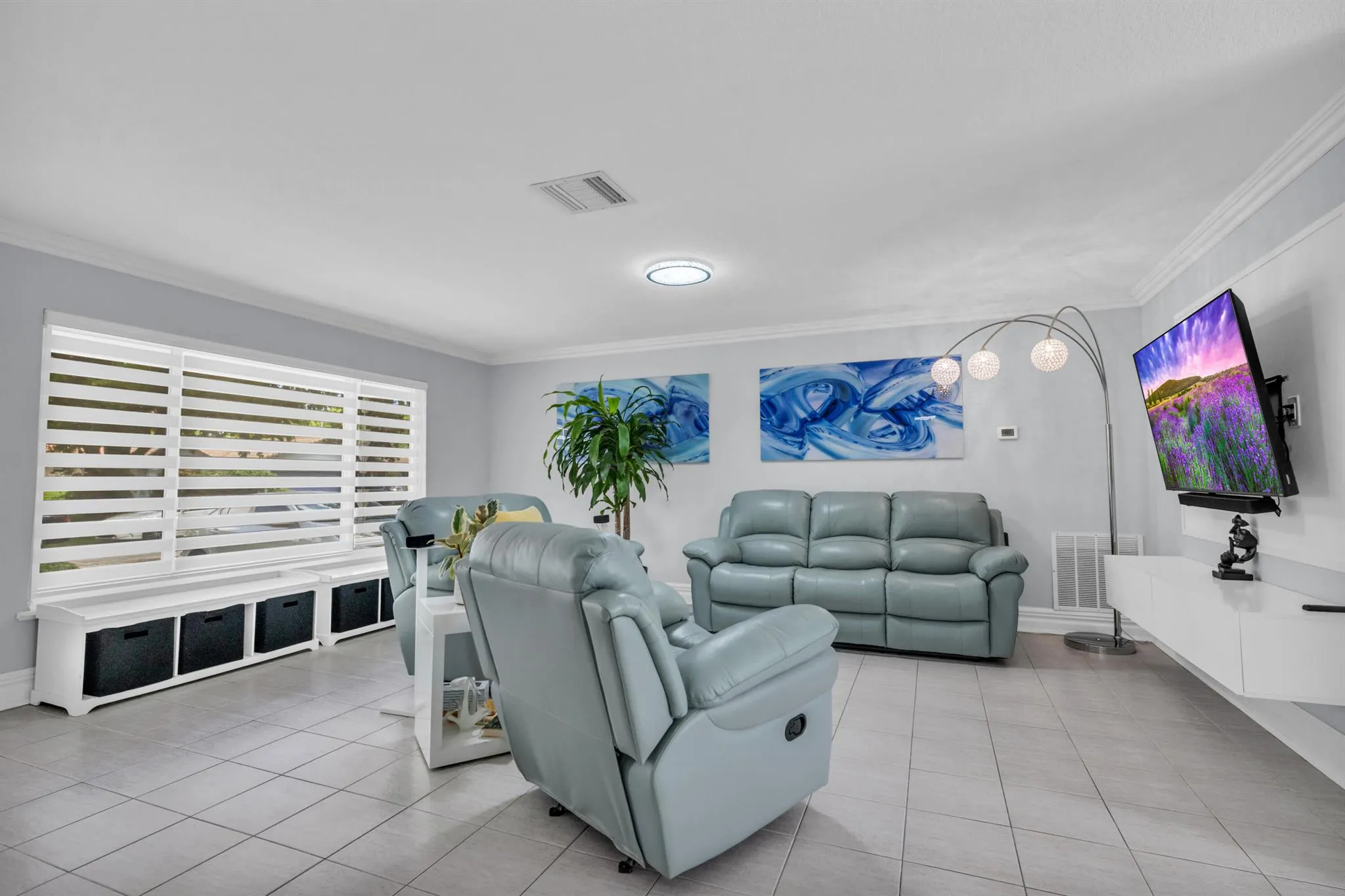 2598 NW 36th Street