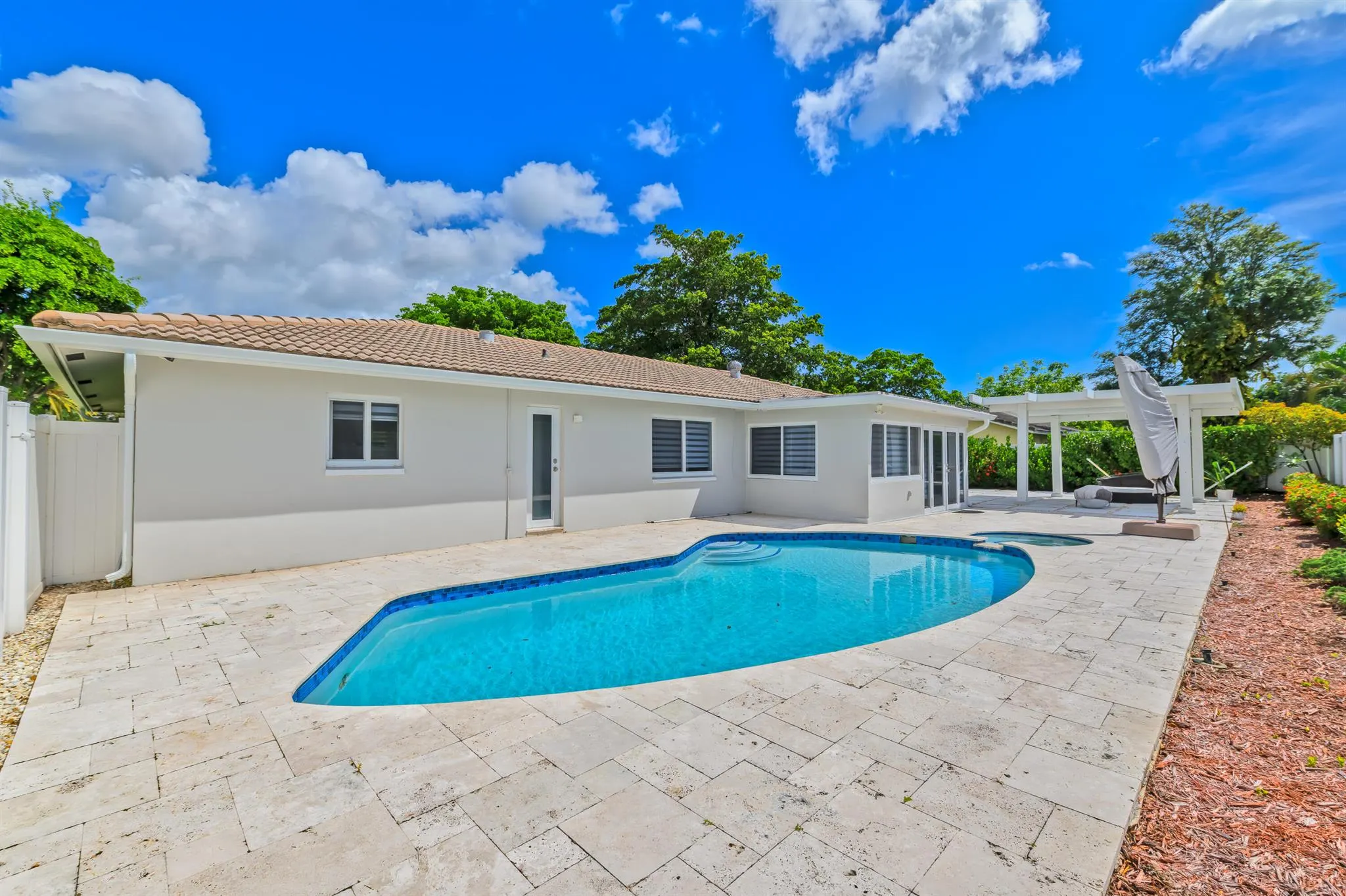 2598 NW 36th Street