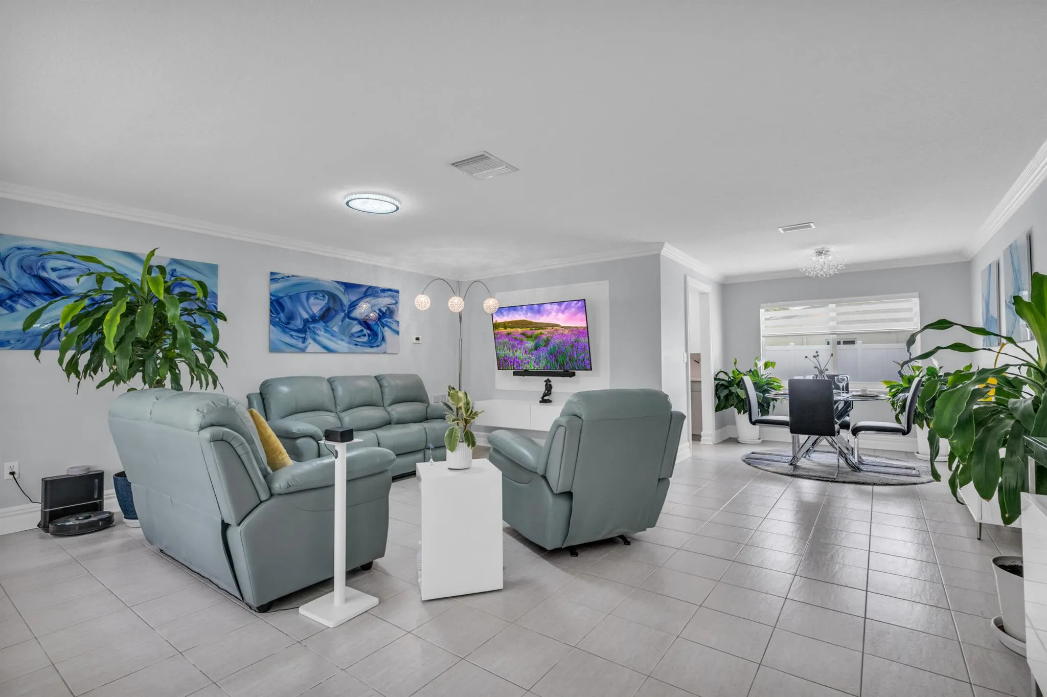 2598 NW 36th Street