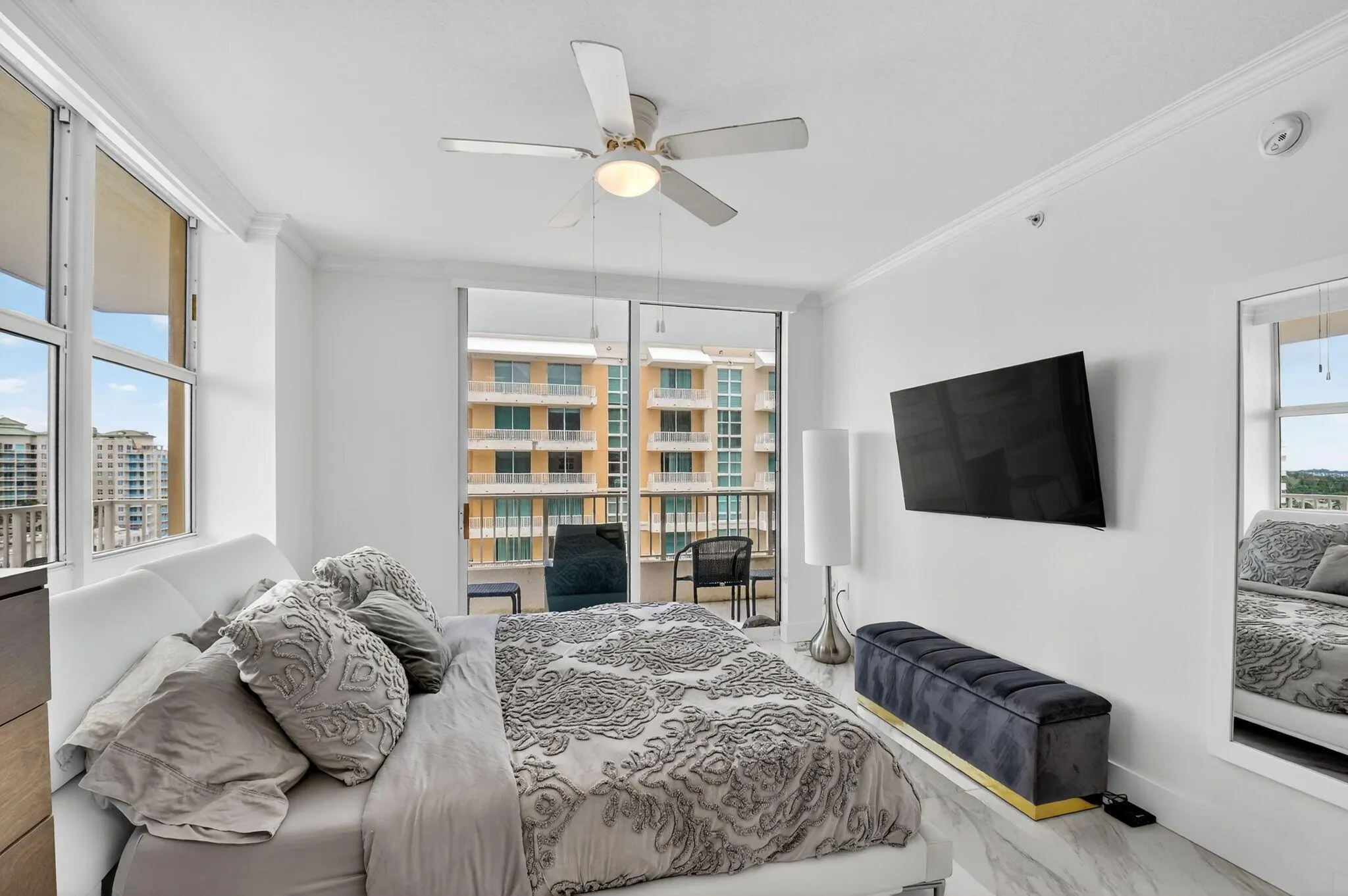625 Casa Loma Boulevard, #1409