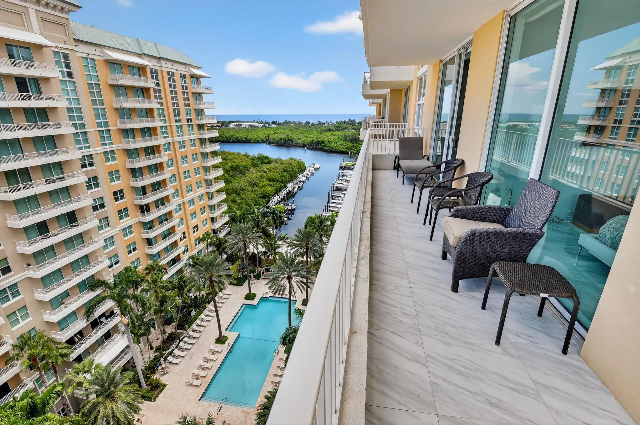 625 Casa Loma Boulevard, #1409
