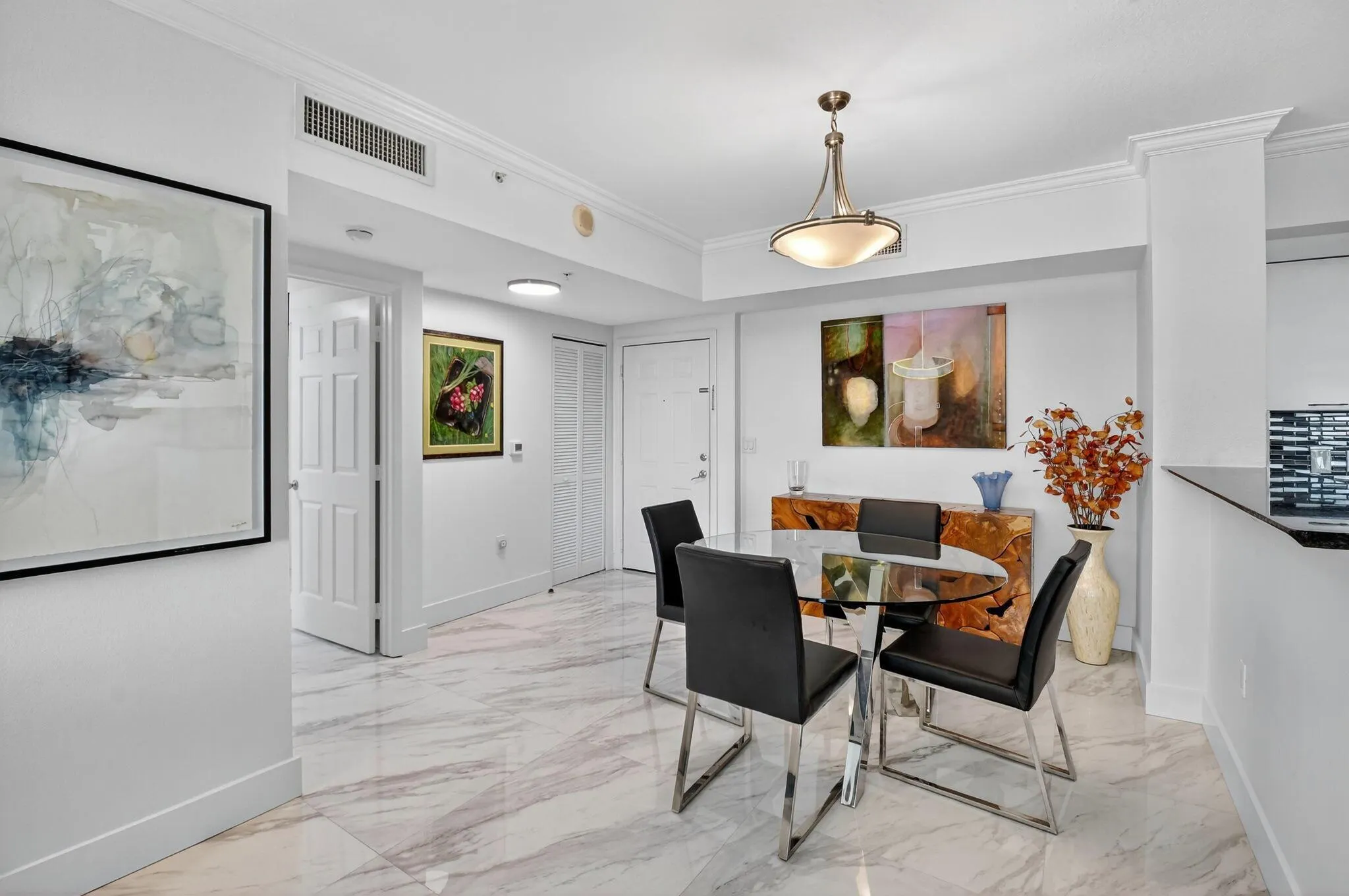 625 Casa Loma Boulevard, #1409