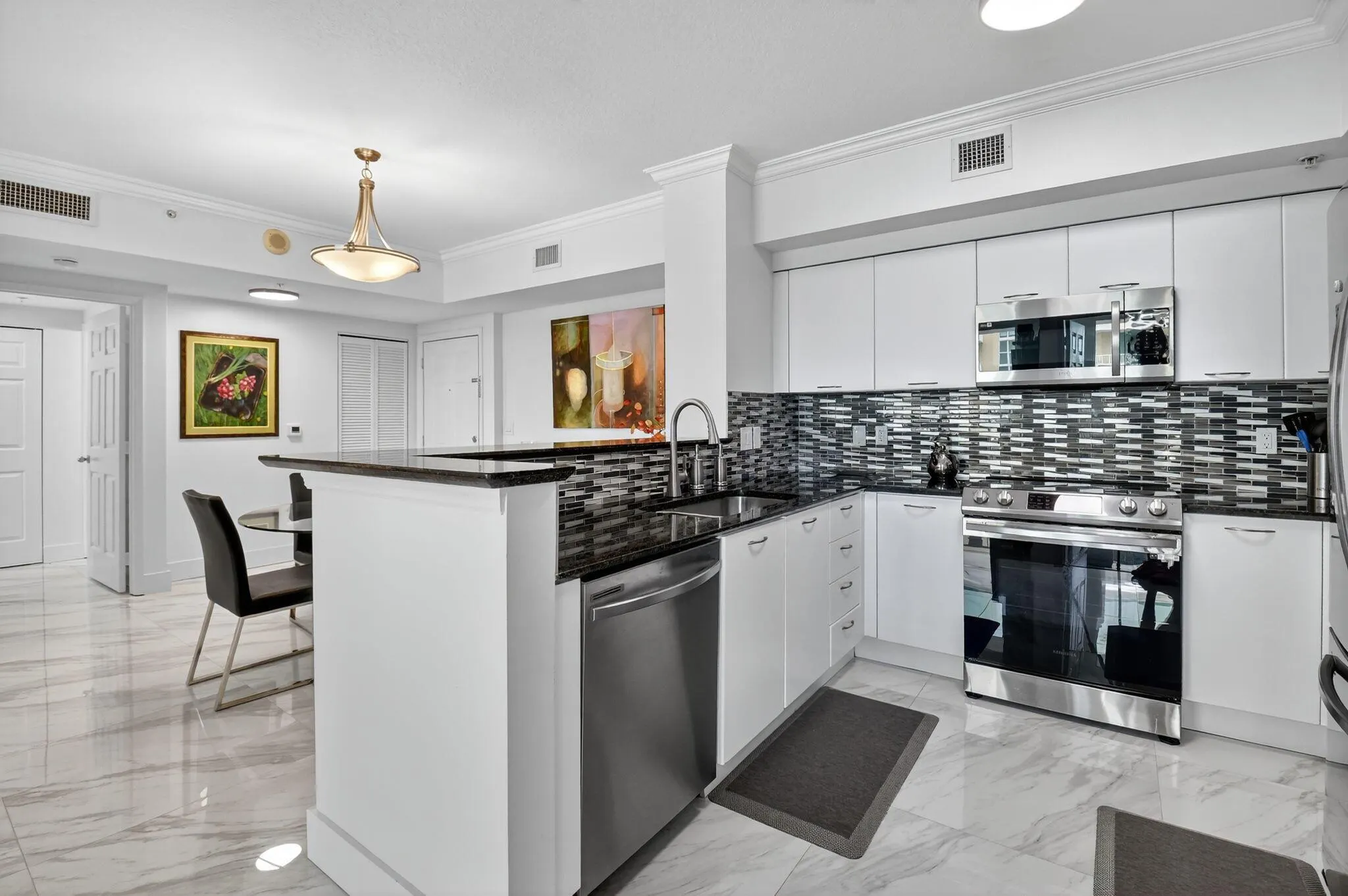 625 Casa Loma Boulevard, #1409
