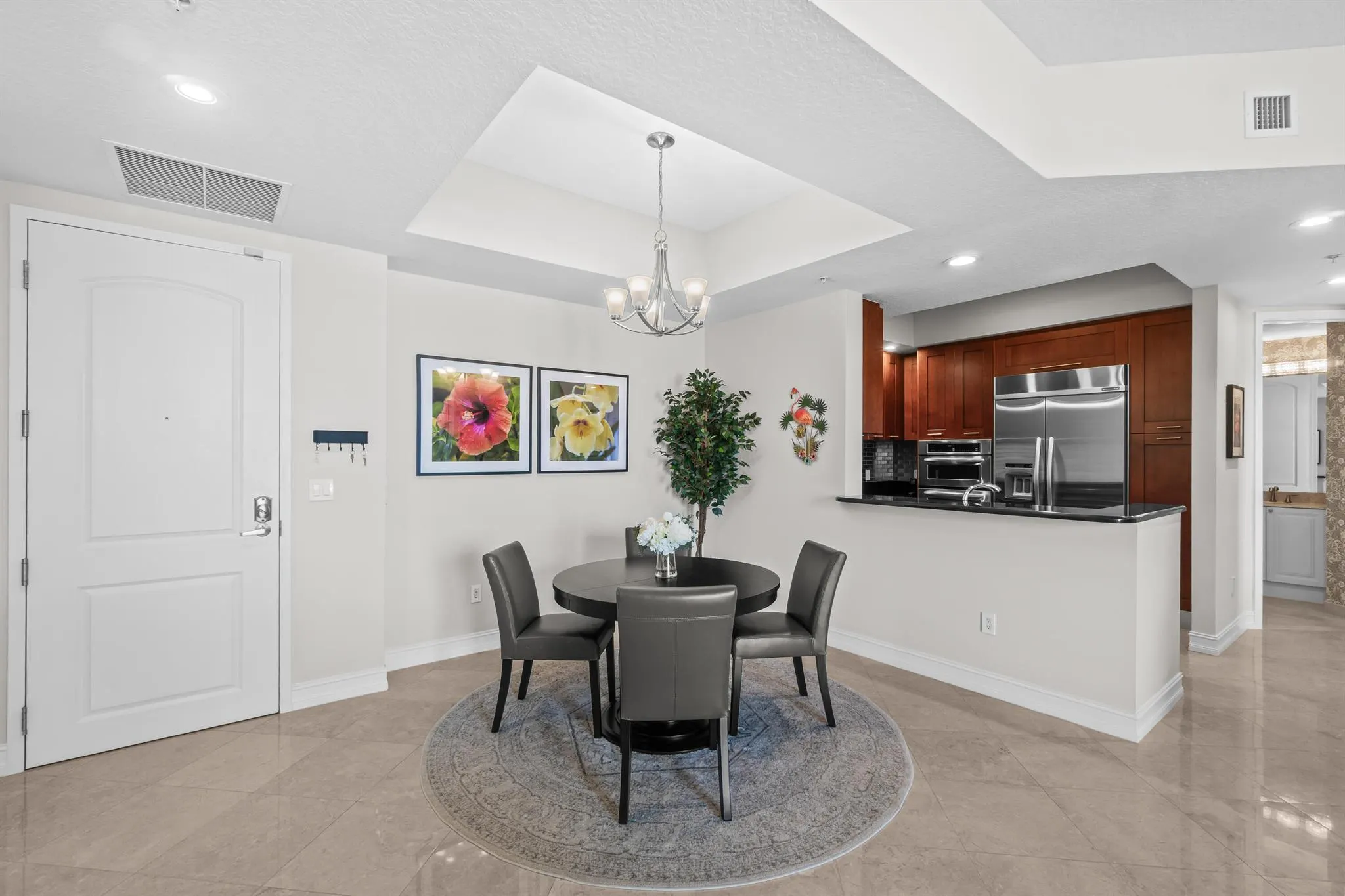 701 S Olive Avenue, #1817