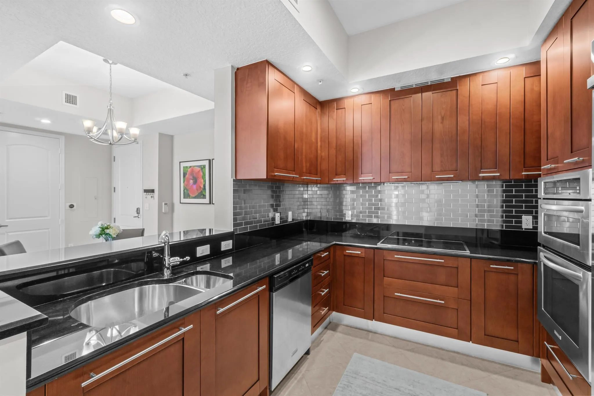 701 S Olive Avenue, #1817