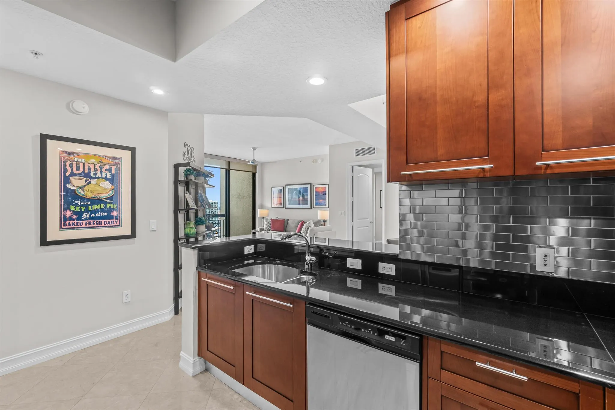 701 S Olive Avenue, #1817