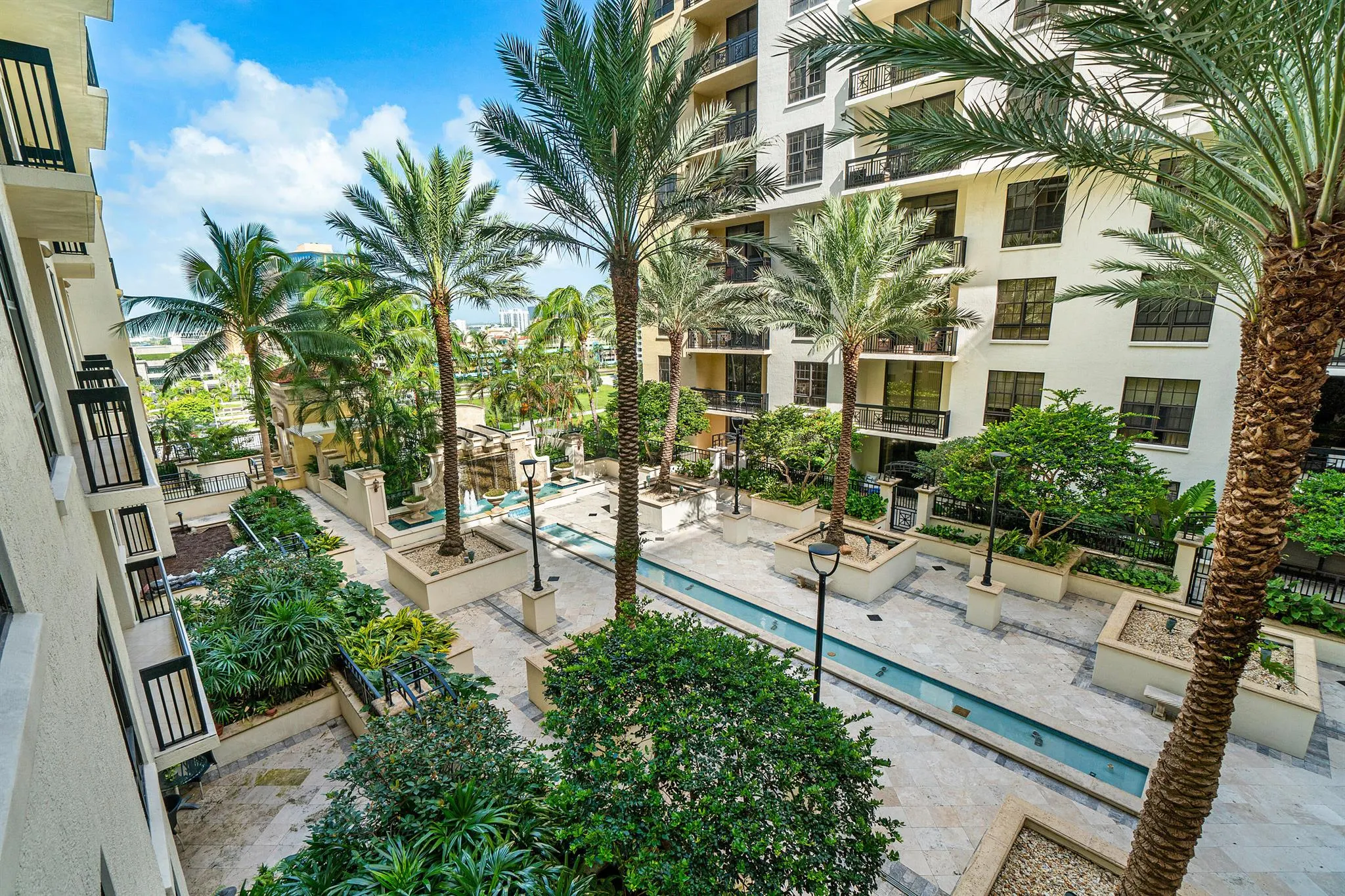 801 S Olive Avenue, #1027