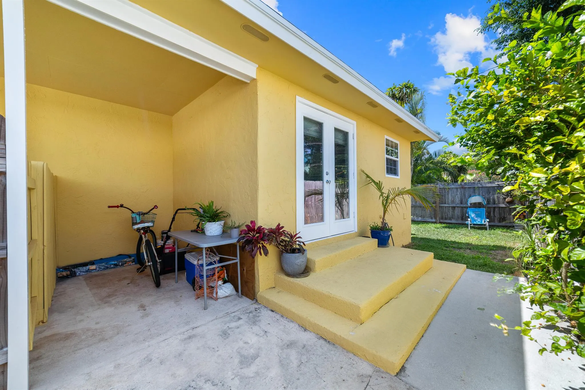1853 Holman Drive