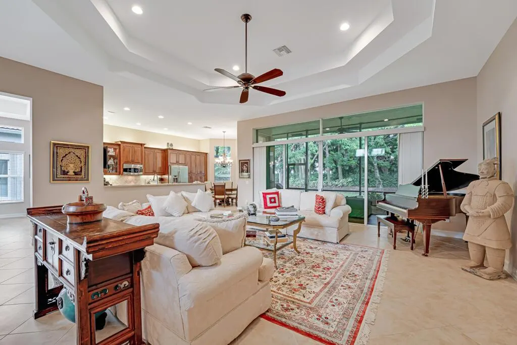 10606 Whitewind Circle