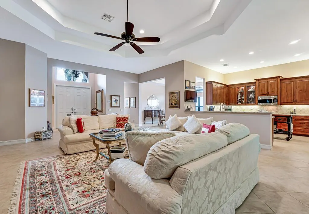 10606 Whitewind Circle