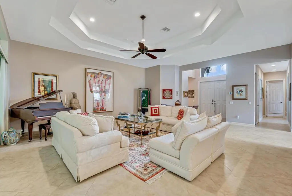 10606 Whitewind Circle