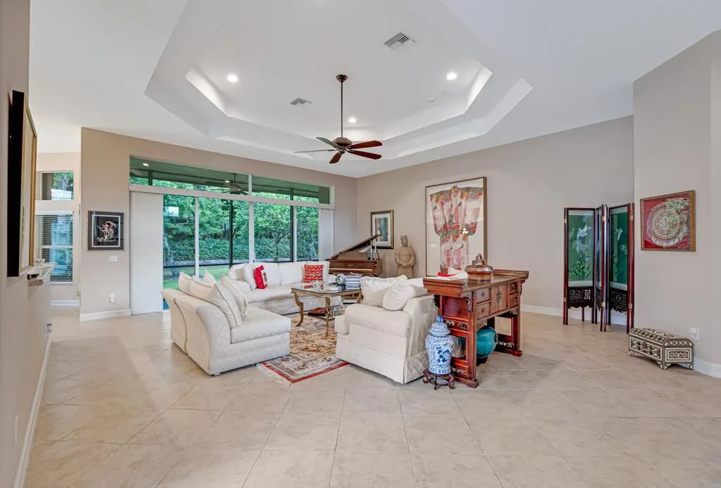 10606 Whitewind Circle