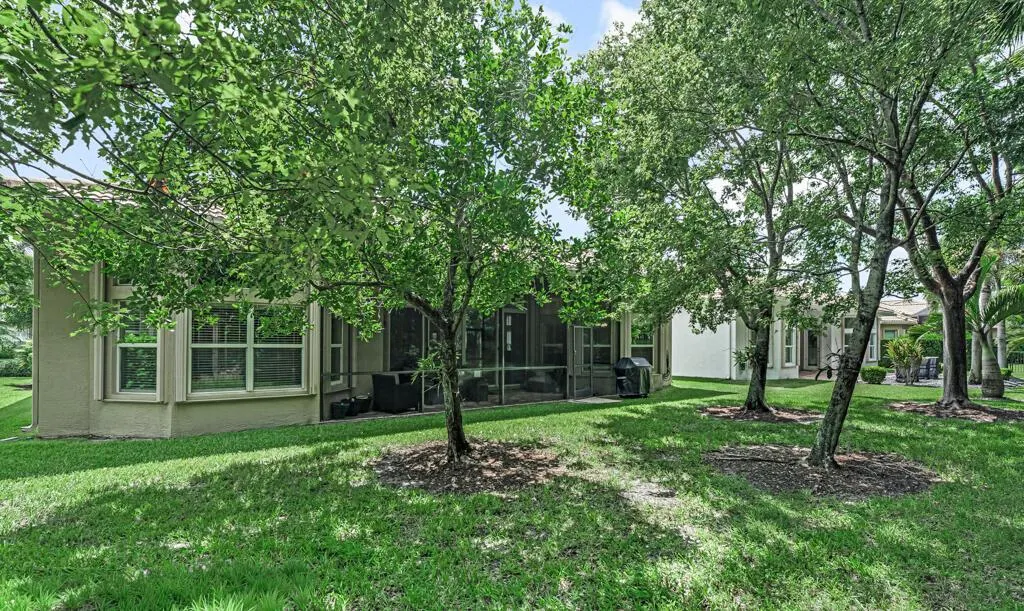 10606 Whitewind Circle