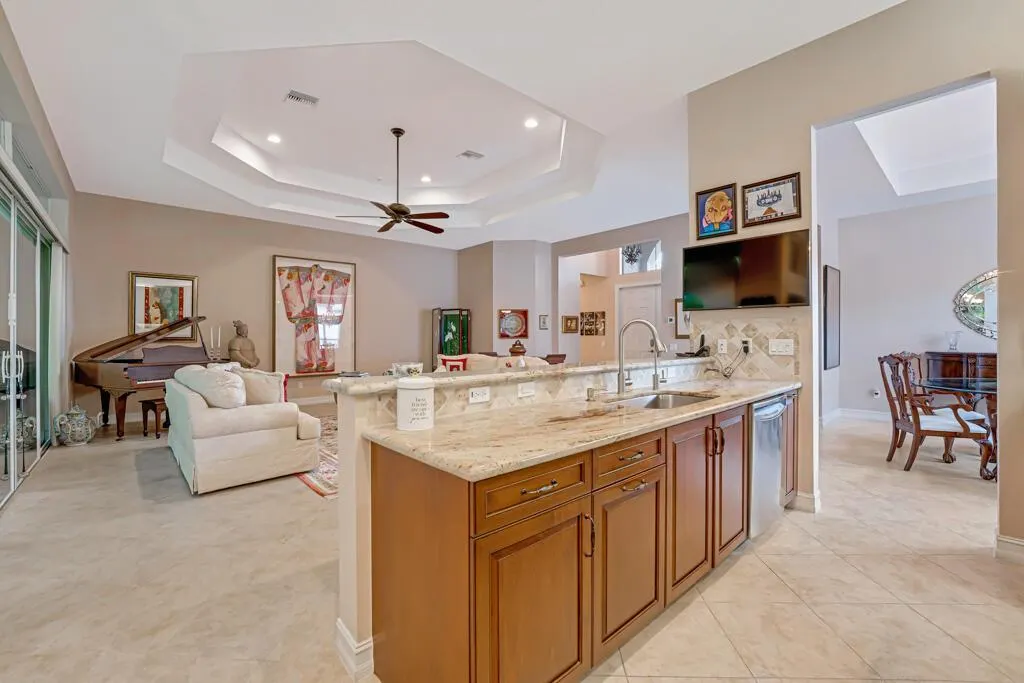 10606 Whitewind Circle