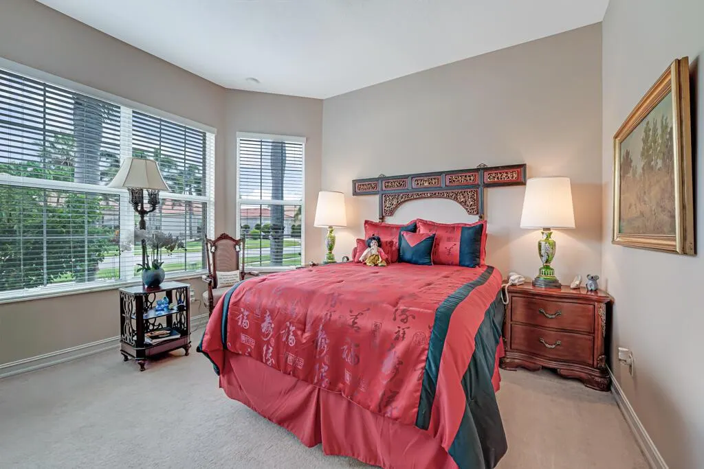10606 Whitewind Circle