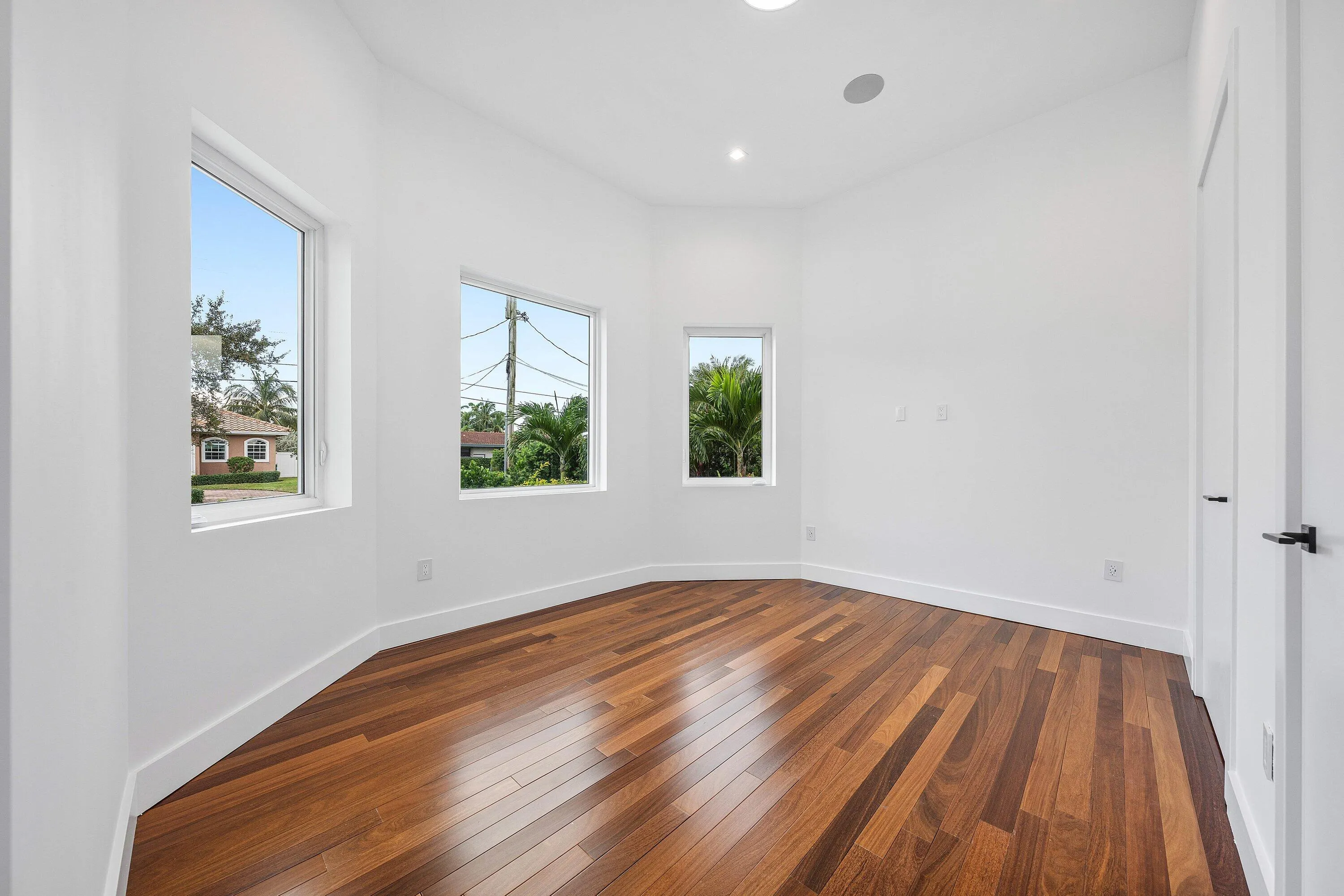 2641 NE 48th Street