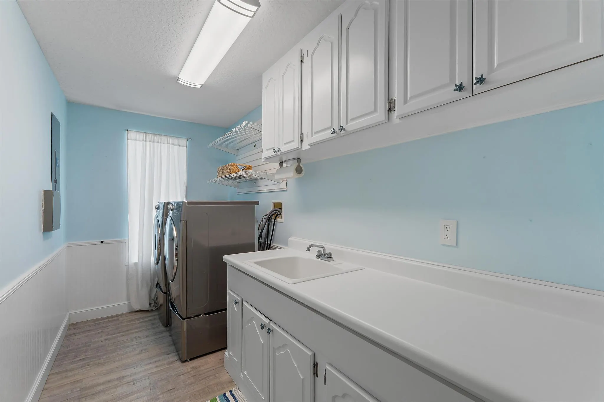 3463 Canal Court