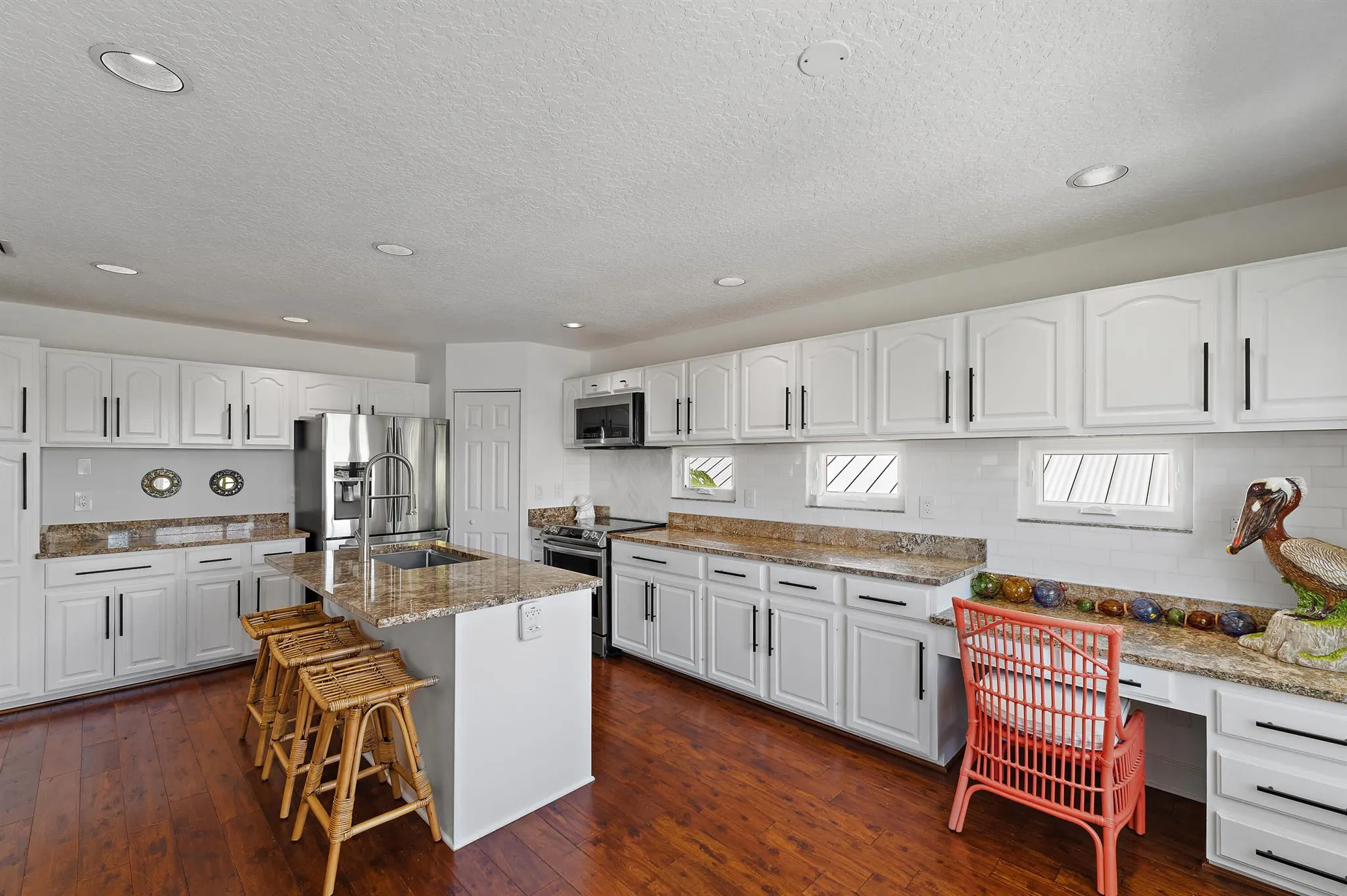 3463 Canal Court